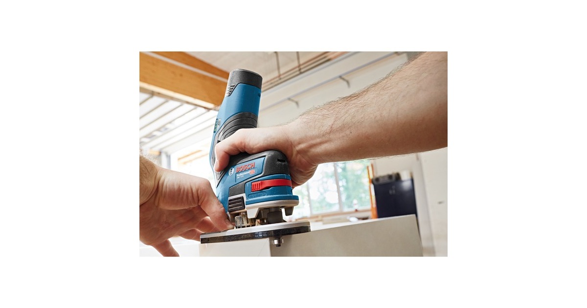 BoschAccu freesmachine GKF 12V-8 Professional solo bovenfrees  (Blauw/zwart, Accu niet inbegrepen)