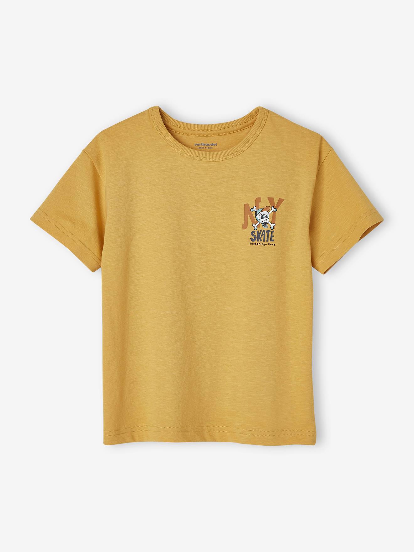 Camiseta infantil cinza com estampa gigante nas costas.