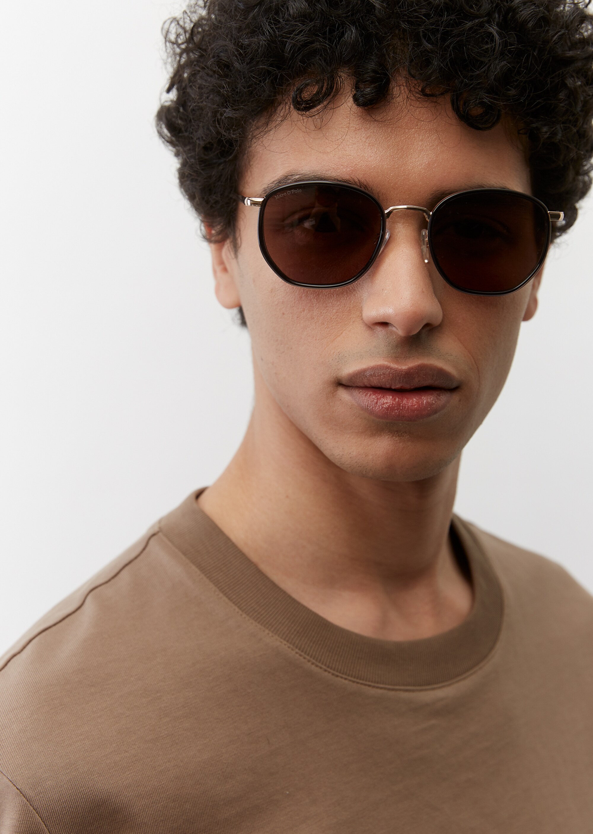 Unisex-Sonnenbrille in eckiger Form