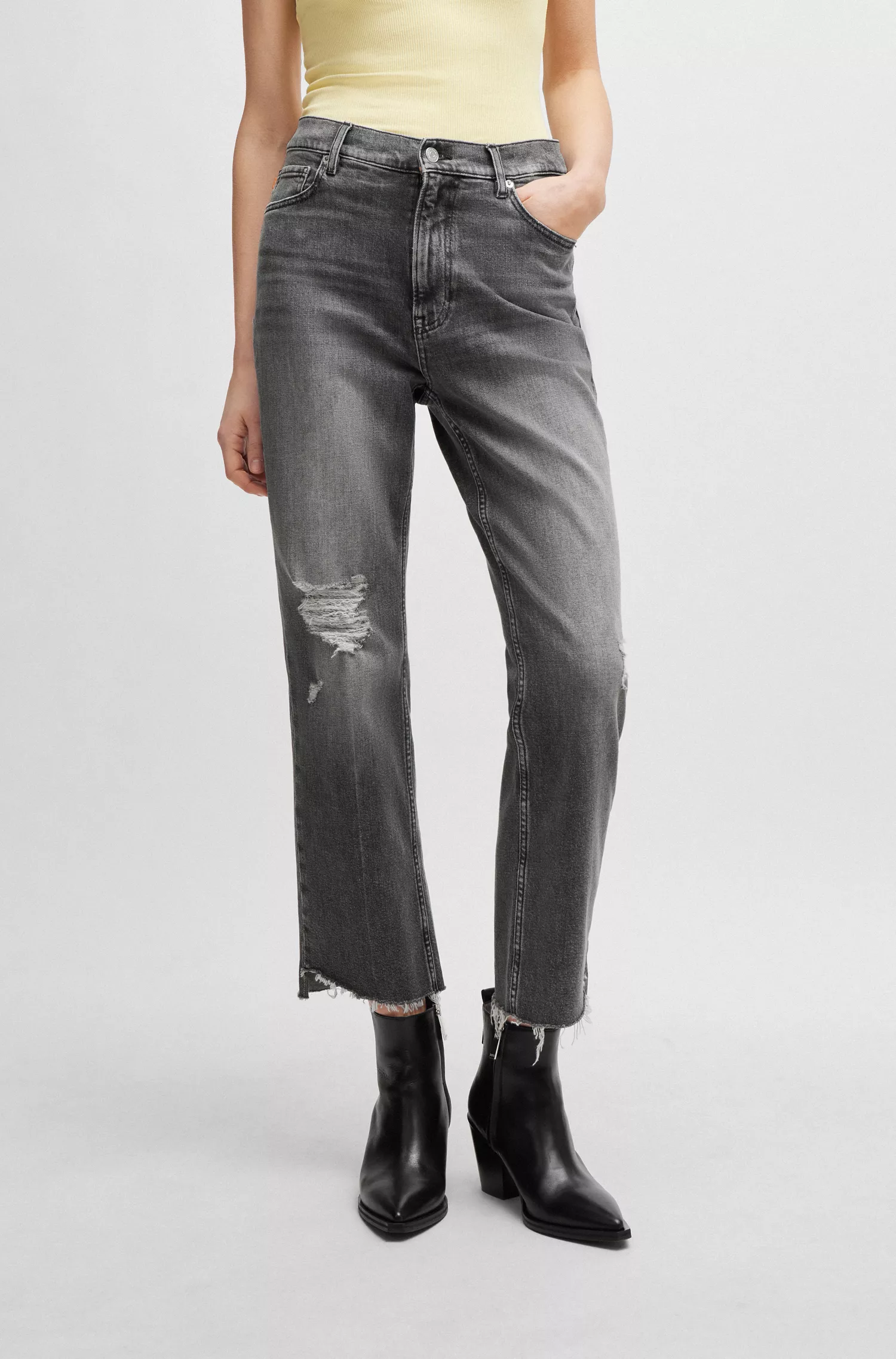 Calça jeans BOSS laranja, corte slim, em denim stretch cinza.