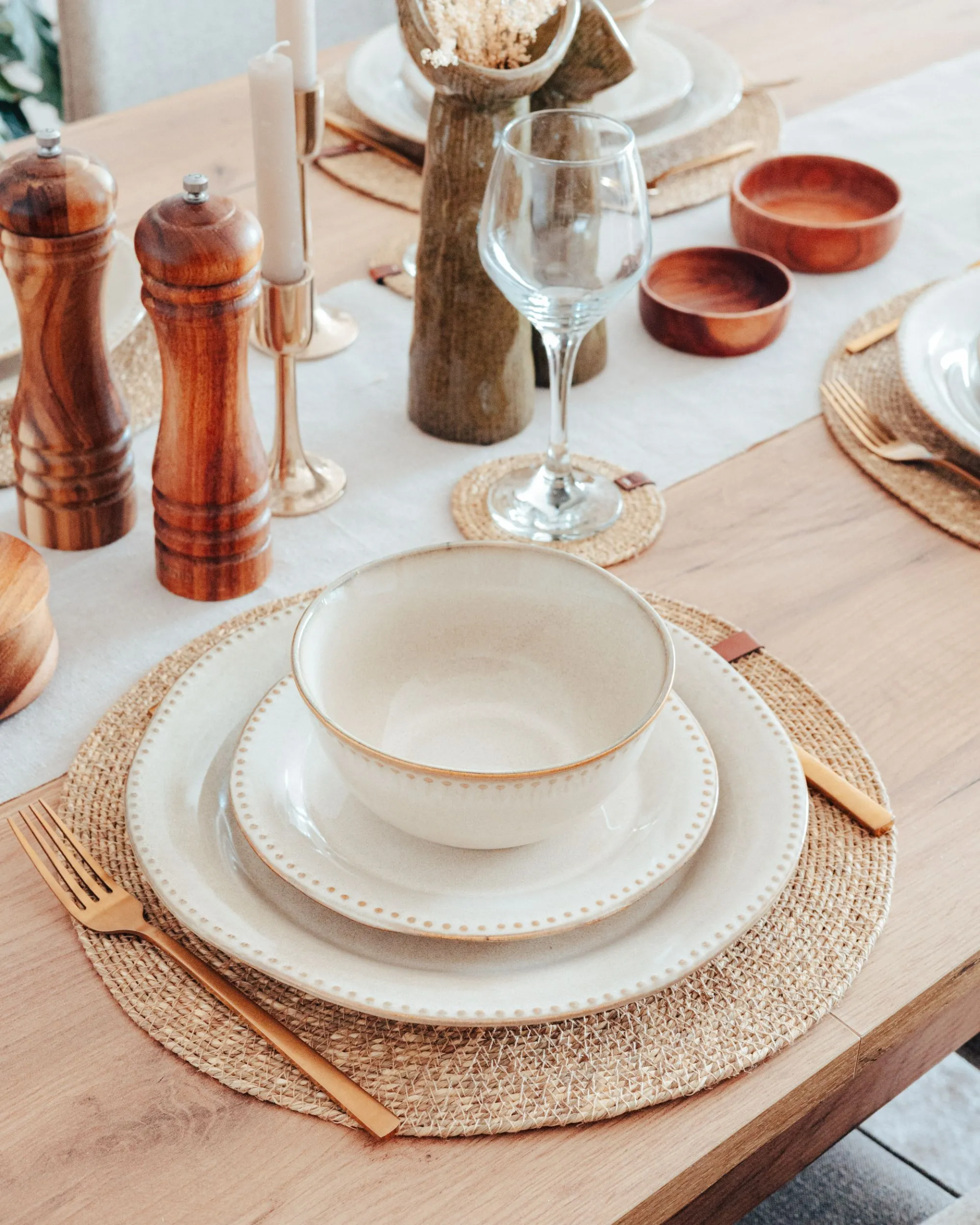 12-delige serviesset CHERVIL Steengoed Lichtbeige