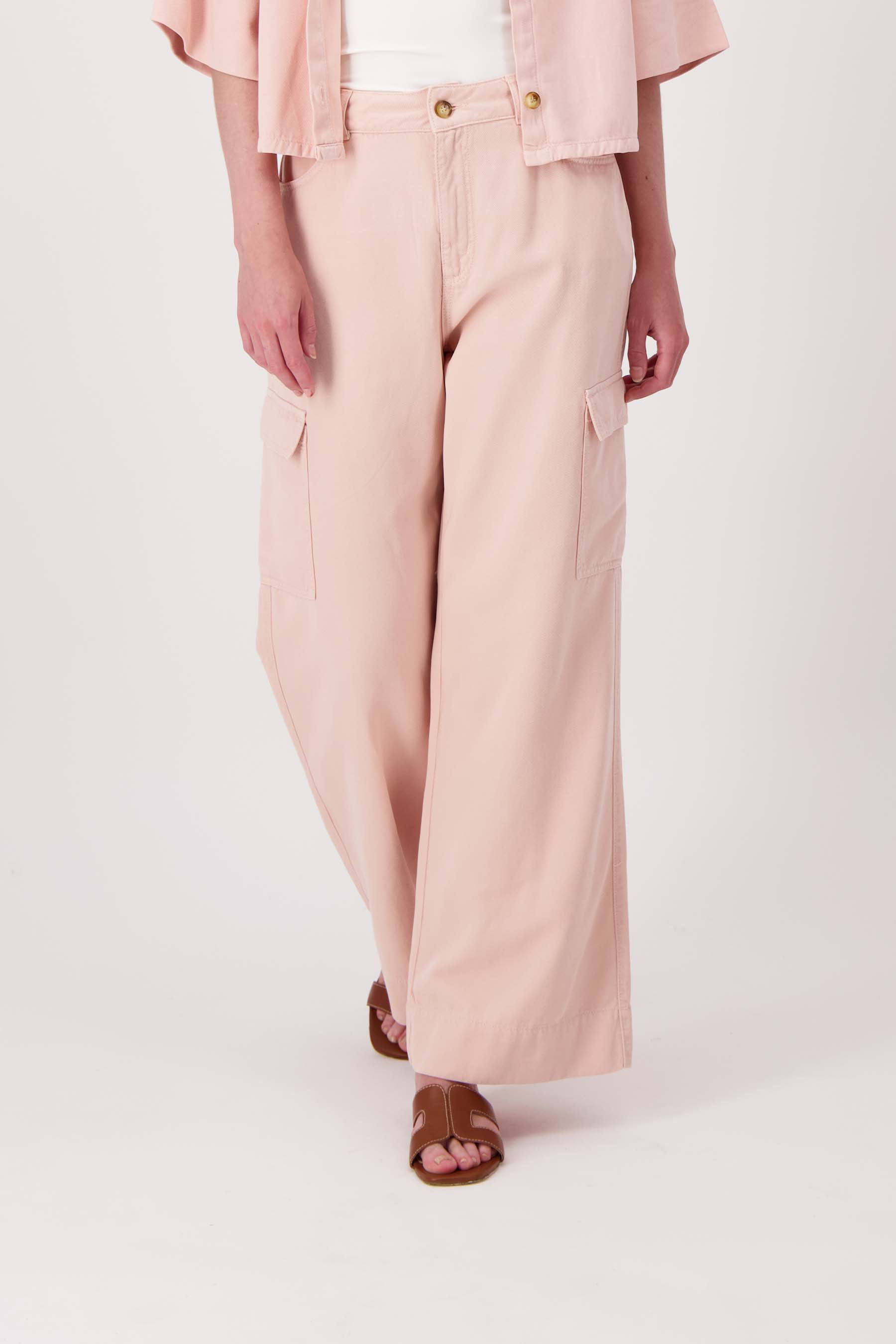 cargo broek wijd model