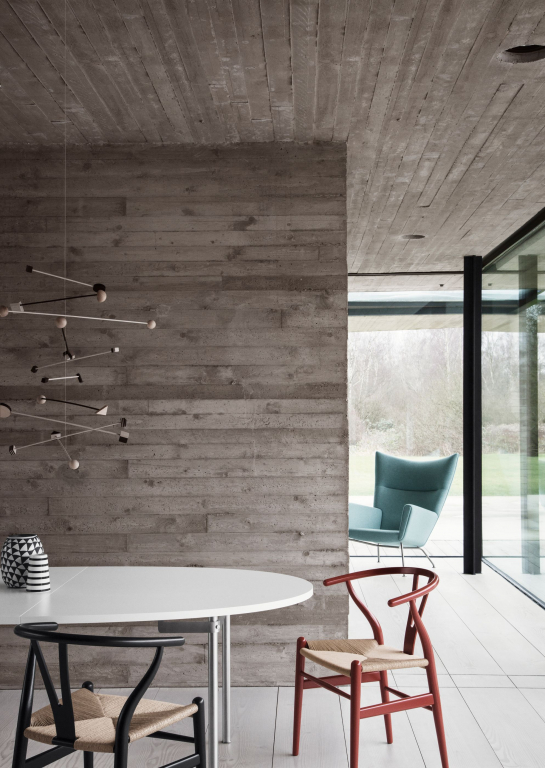 Carl Hansen & Son CH24 Wishbone stoel Colours Black Orange Red