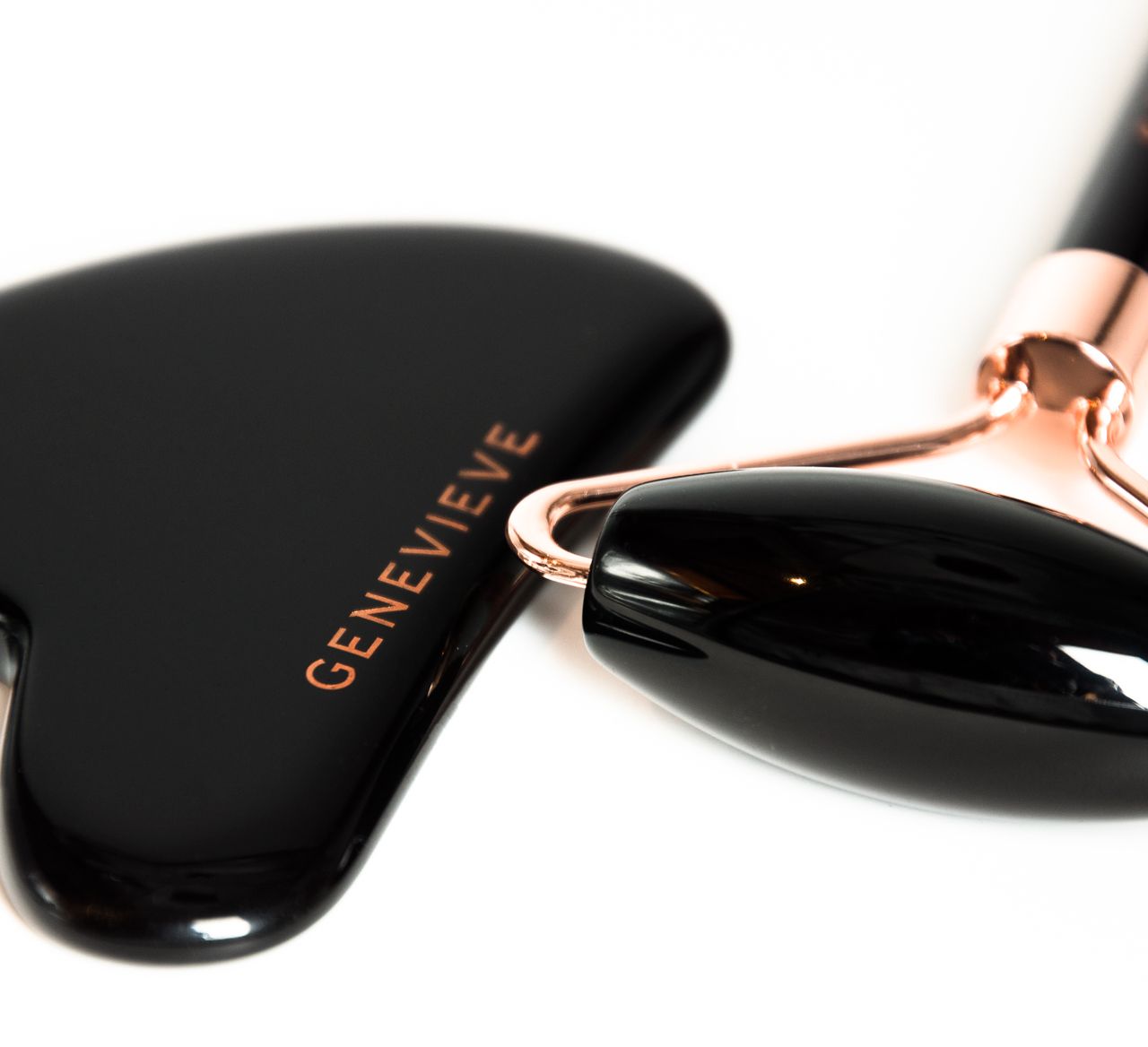 GENEVIEVE - GUA SHA & BEAUTY ROLLER OBSIDIAN-ONYX Gesichtsmassage Set