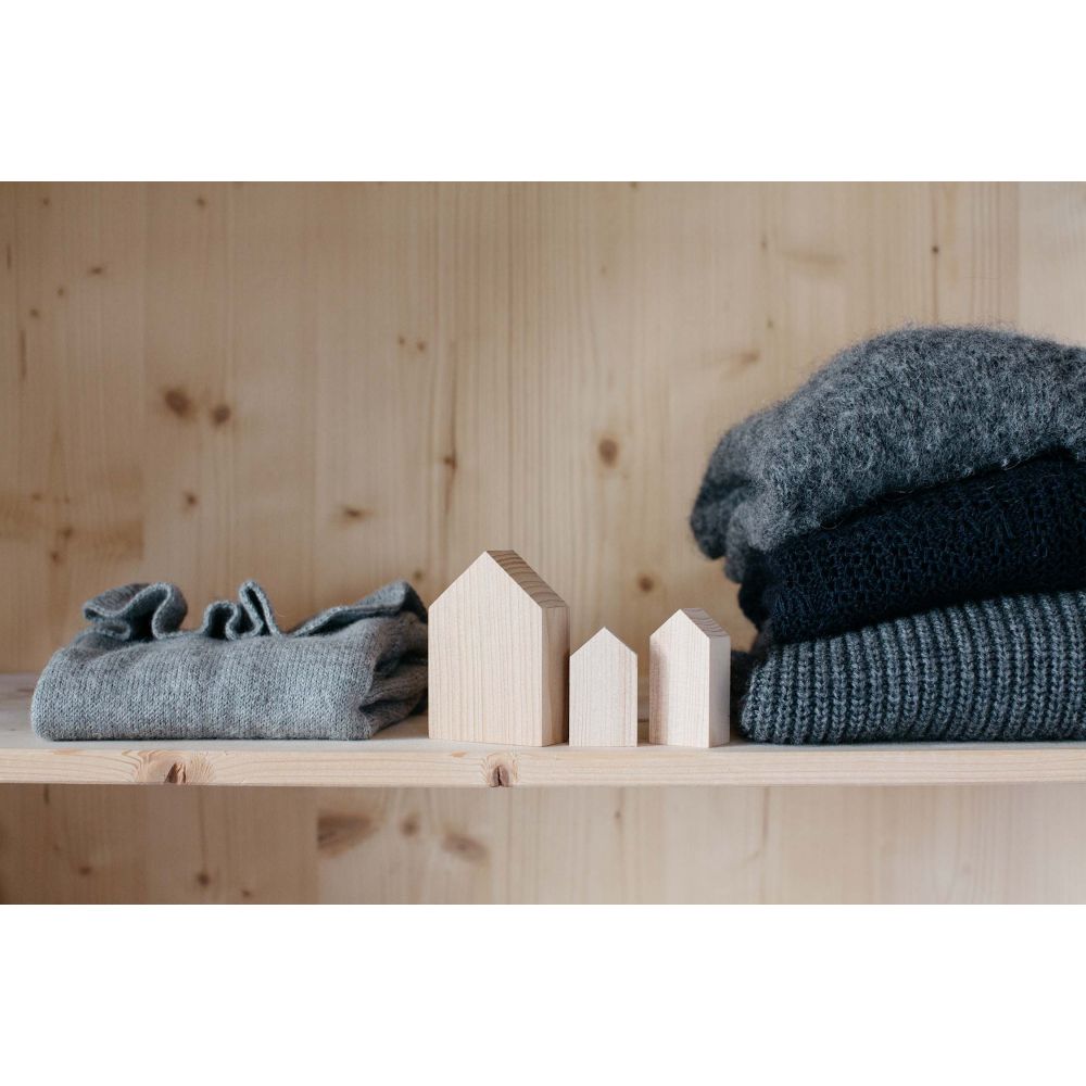 Set anti-mites avec maisons en bois de cèdre et huiles essentielles