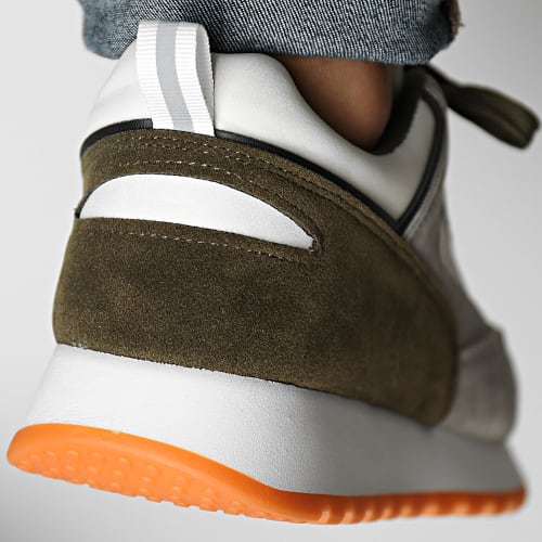 Baskets Gris