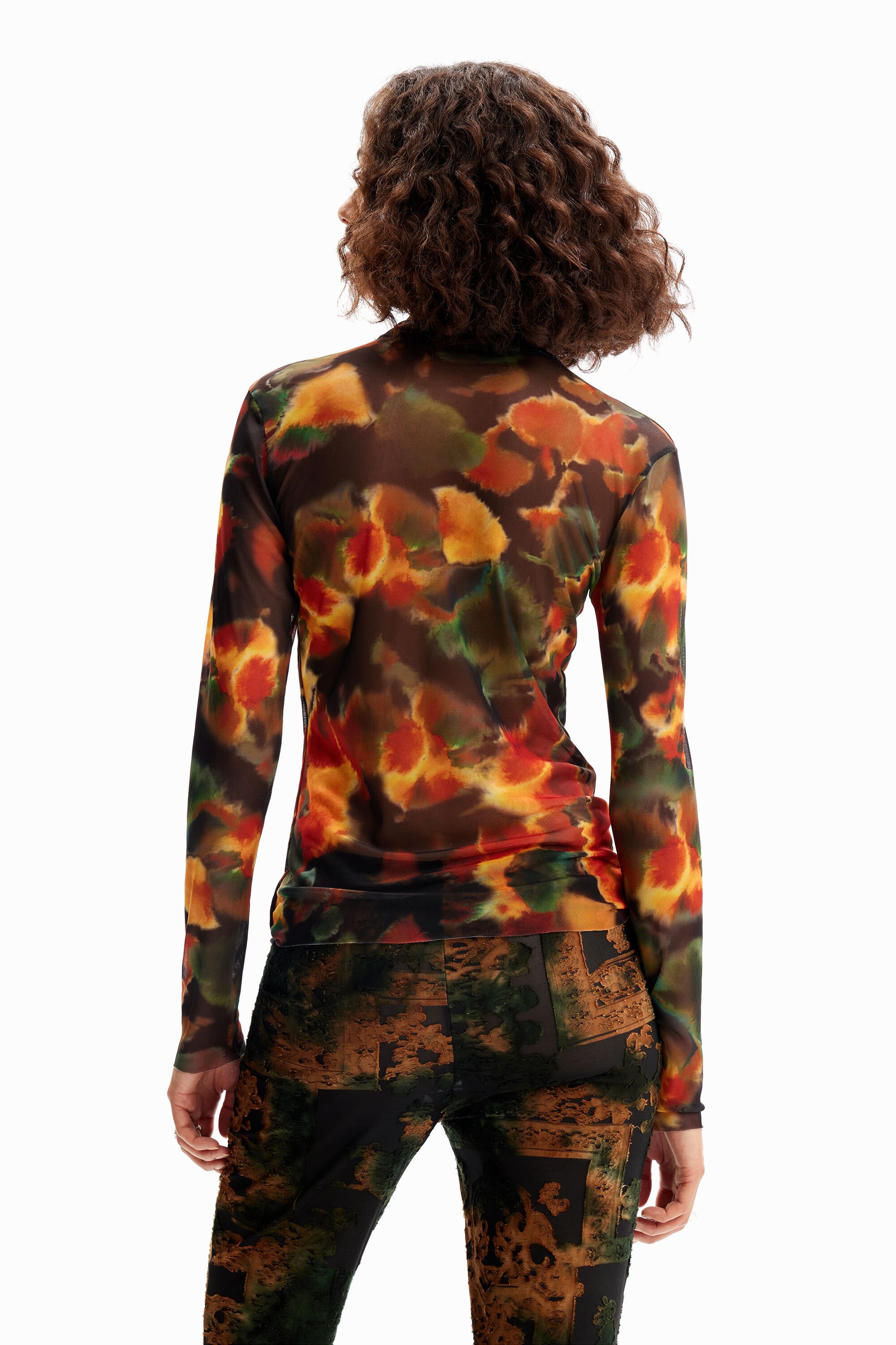 Camiseta de tule aquarela