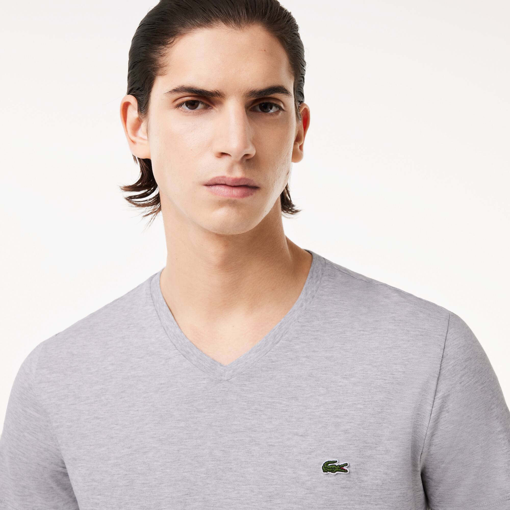 T-shirt col V en jersey de coton pima uni T-Shirts - Gris - Lacoste - Homme