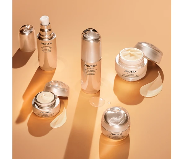 Shiseido Benefiance Wrinkle Smoothing Contour Serum