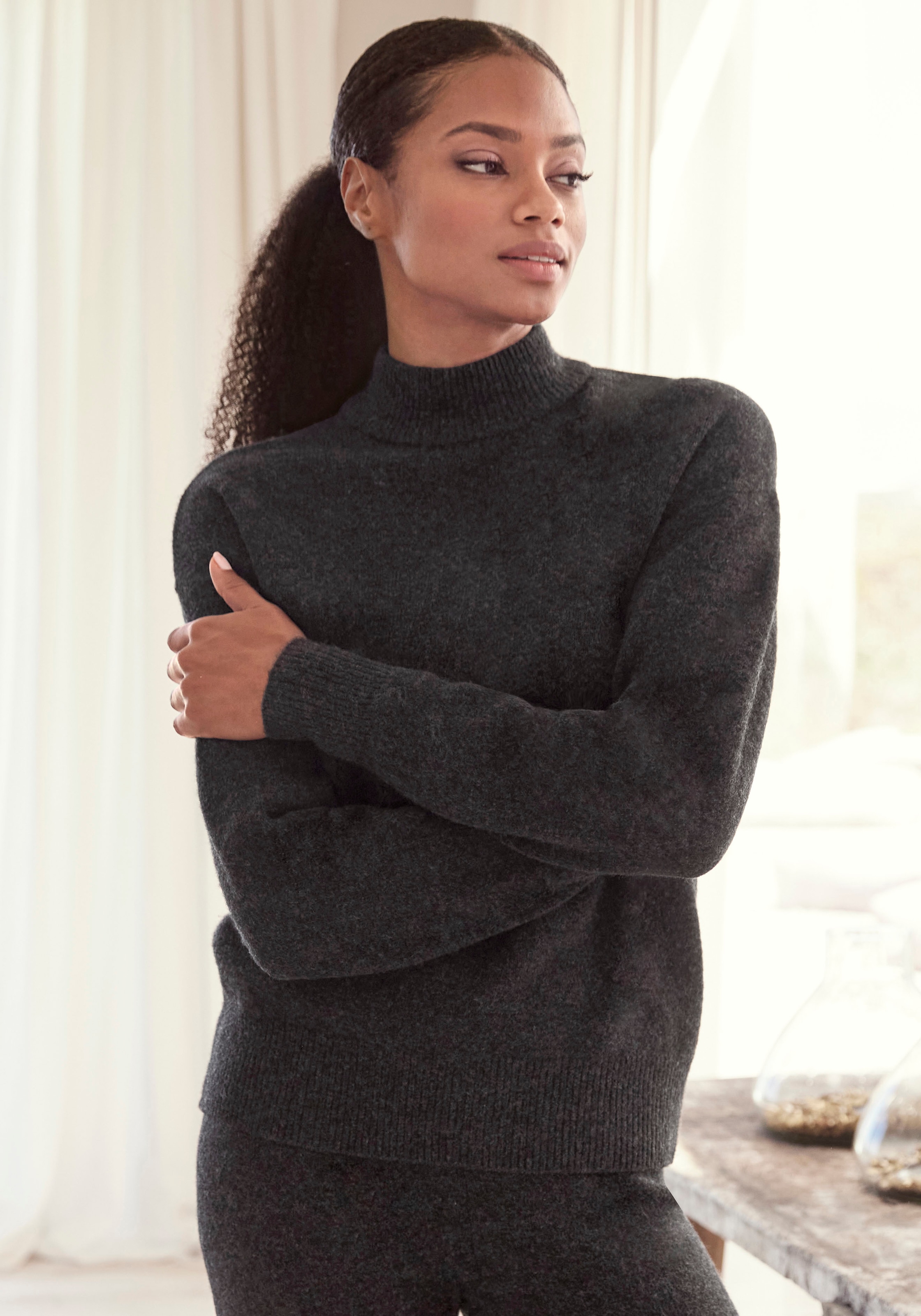 LASCANA Strickpullover , mit Stehkragen und Rippbündchen, Loungewear