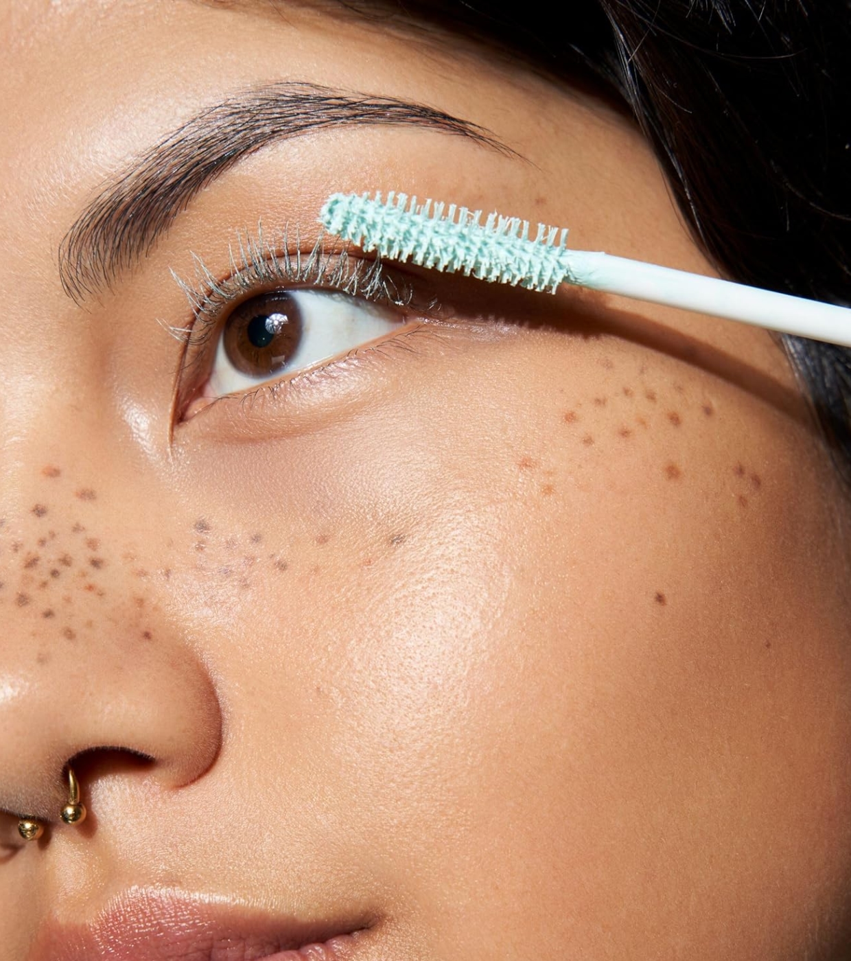 essence - Primeira máscara Lash princess Extra Length & Volume