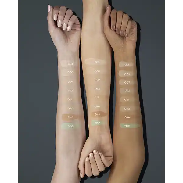 Liquid Camouflage High Coverage Concealer 200