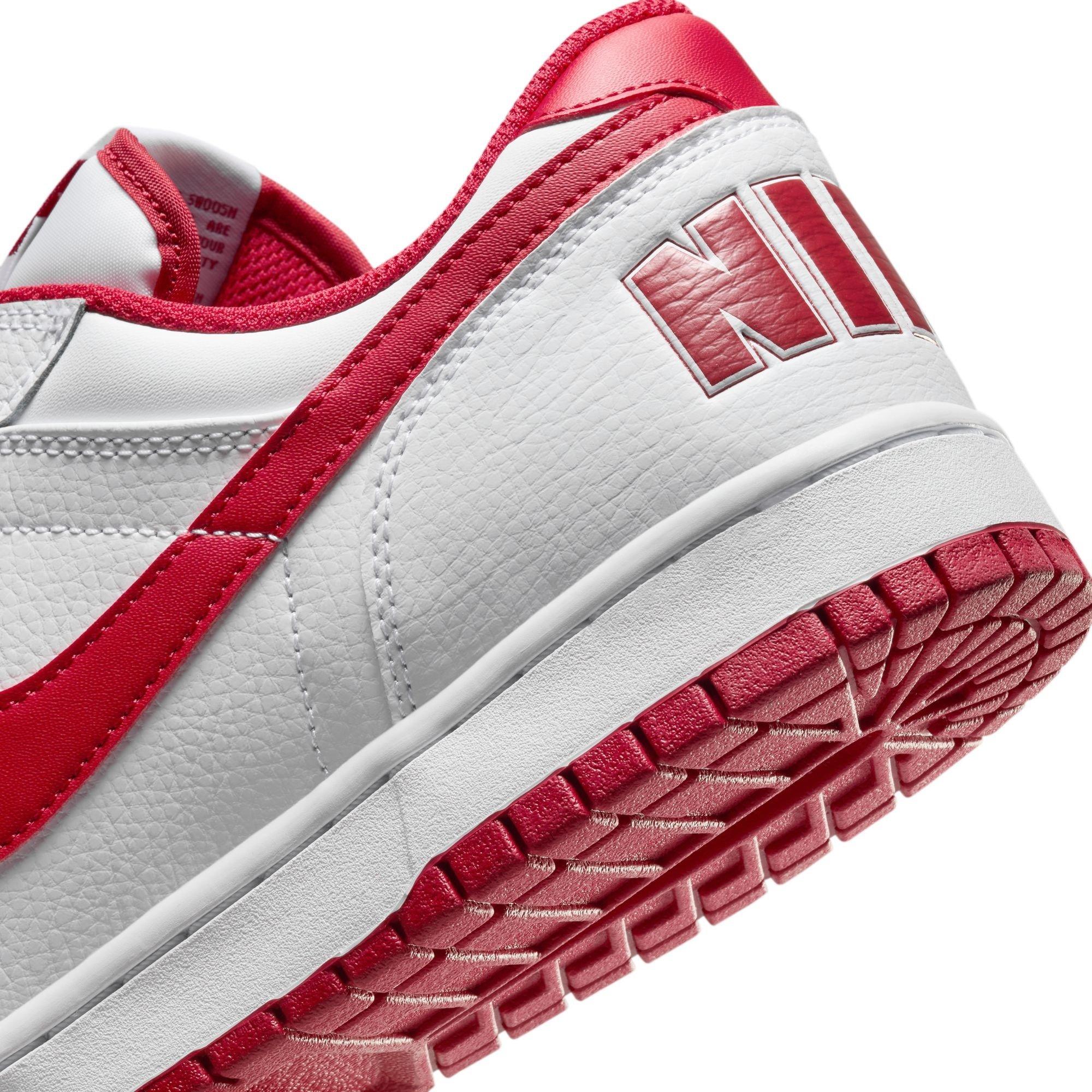 Nike BIG NIKE LOW
