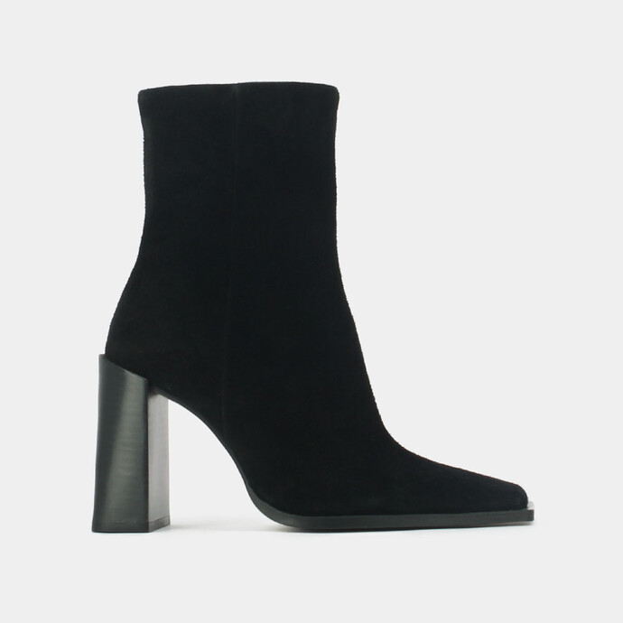 Bottines à talons et bouts géométriques  en croute noir