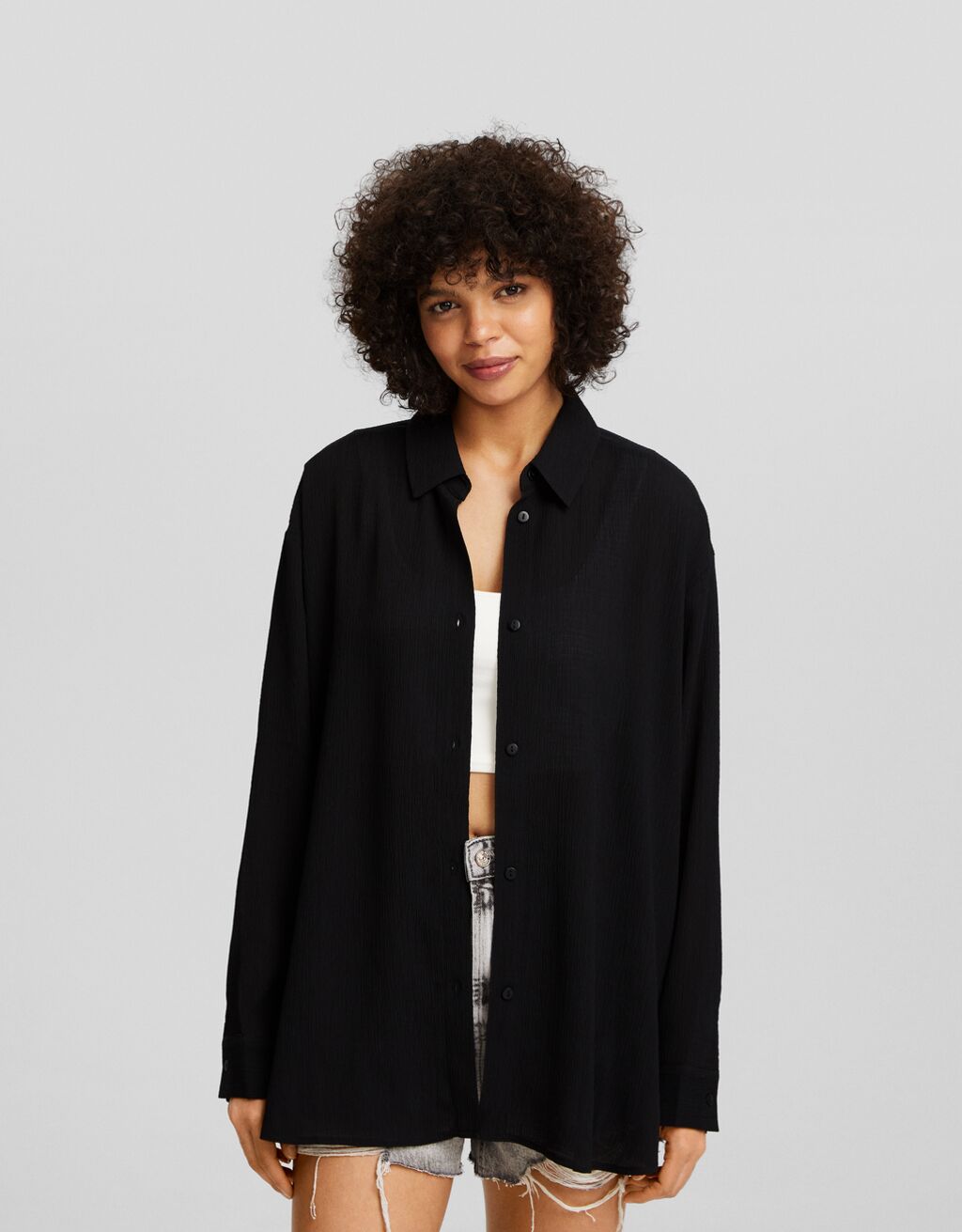 Camisa de crepe oversized de manga comprida