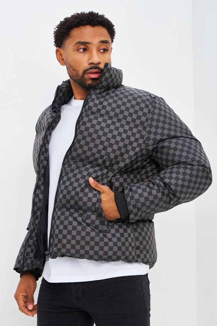 Doudoune matelassée noire à damier