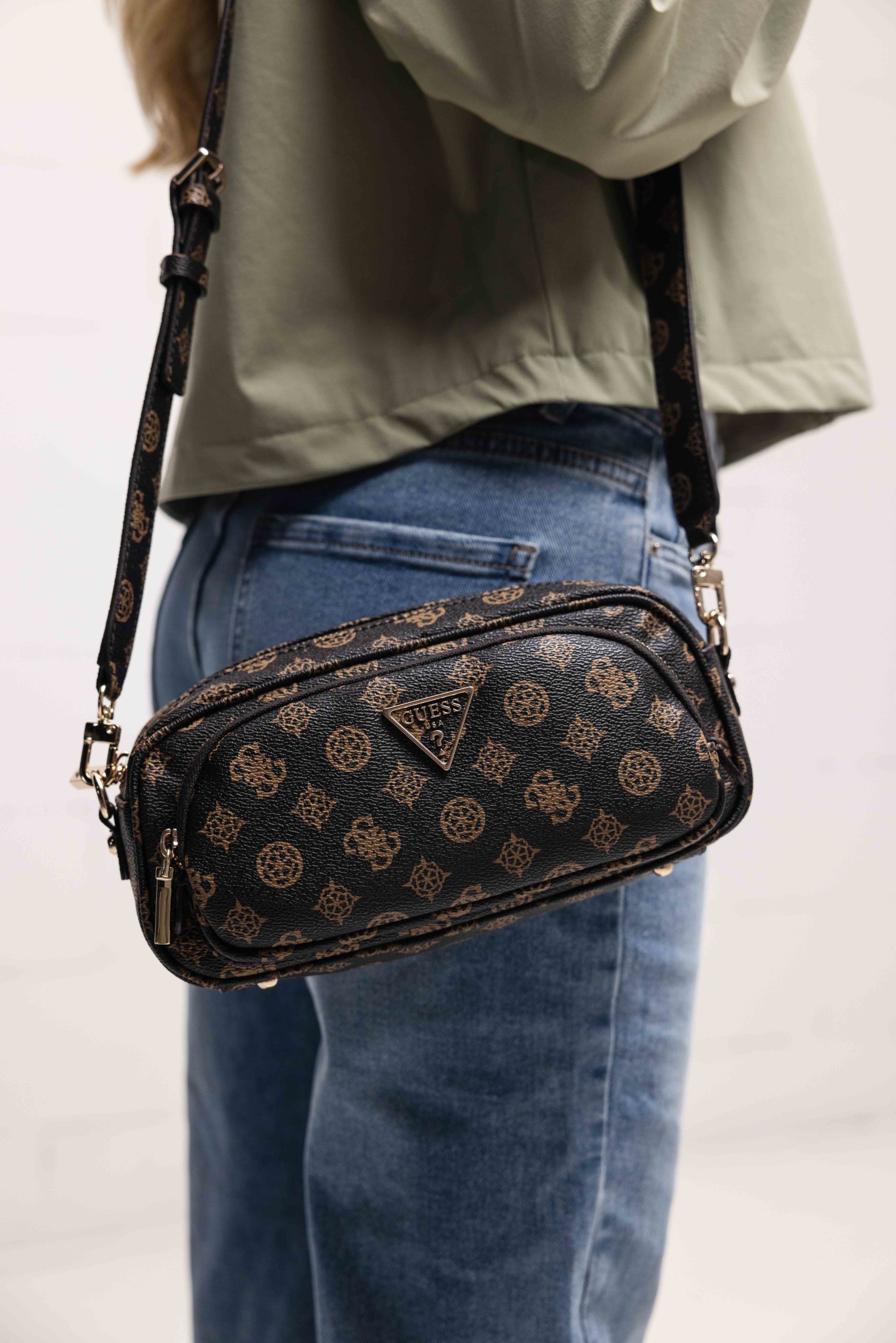 Guess Power Play Camera Crossbody Tas Dames Zwart/Bruin