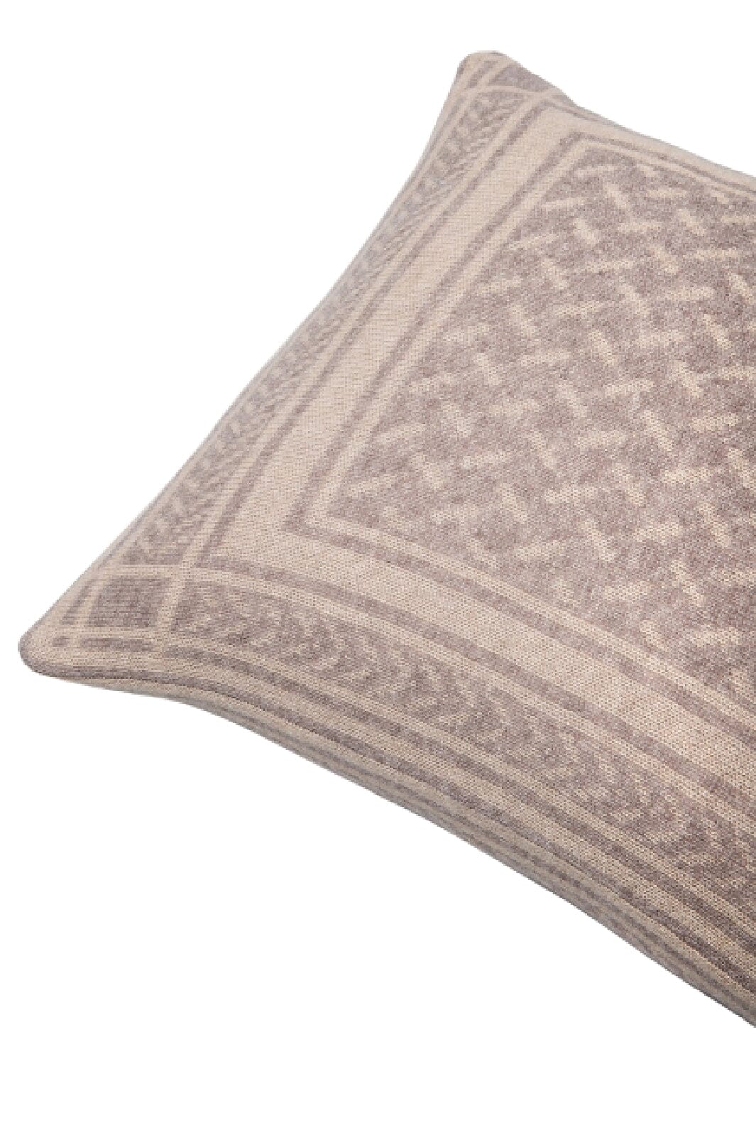 Lala Berlin Cushion Trinity Classic stradivari dune