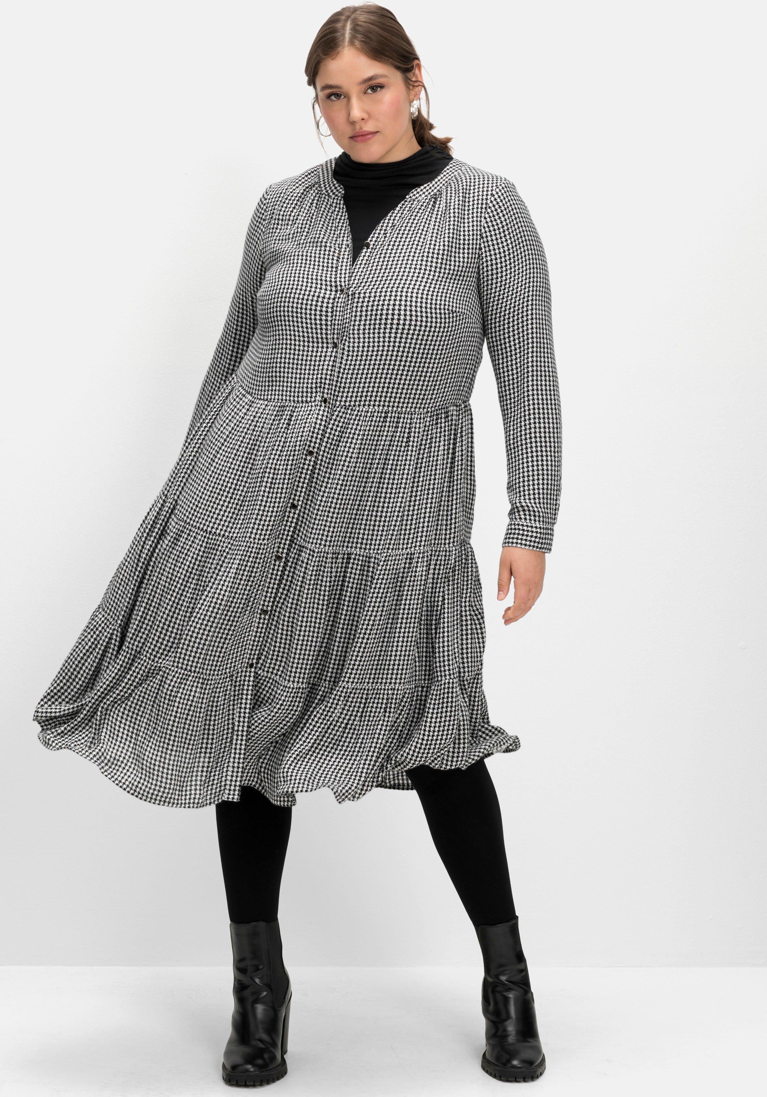 Blusenkleid im Pepitamuster, weit schwingender Rock