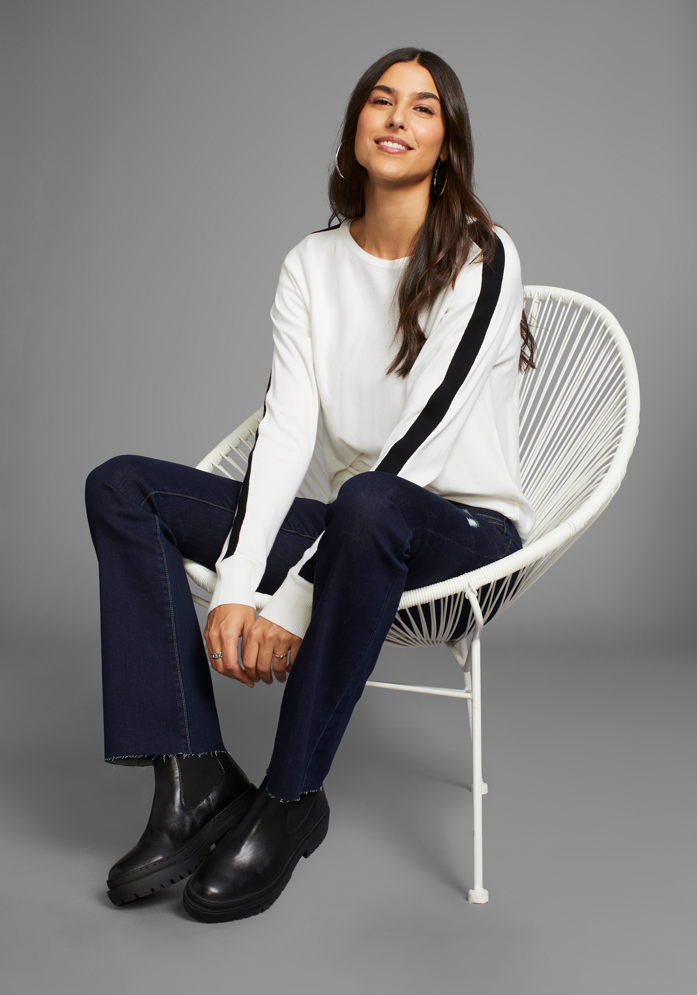Laura Scott Longpullover , mit farblich abgesetzten Kontraststreifen