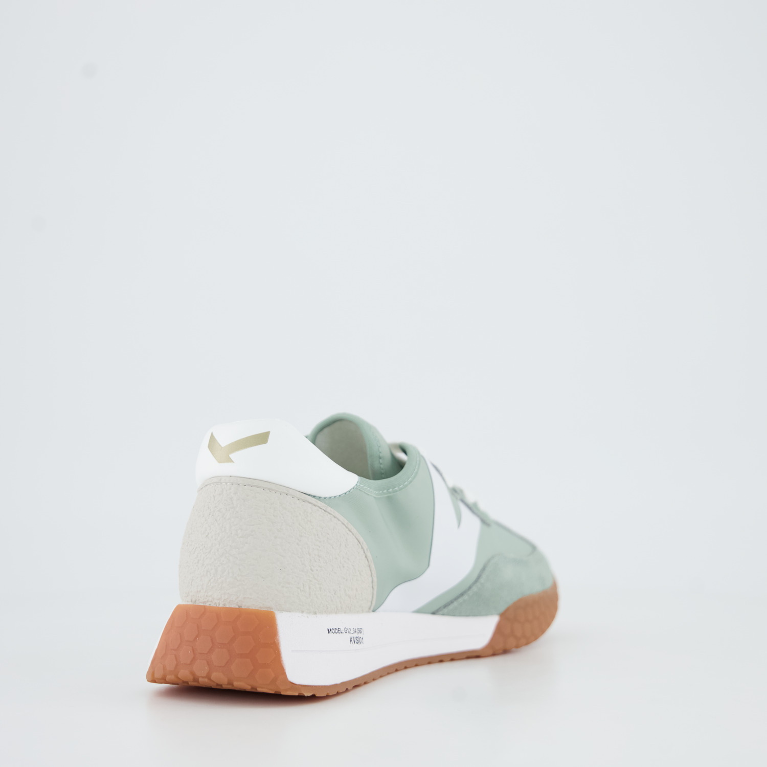 Keh-noo Sneaker