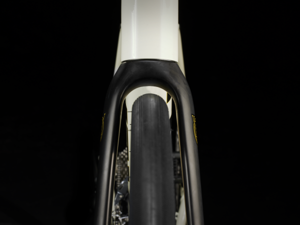 Trek Domane AL 4 Gen 4 Era White - Racercykel - 2025
