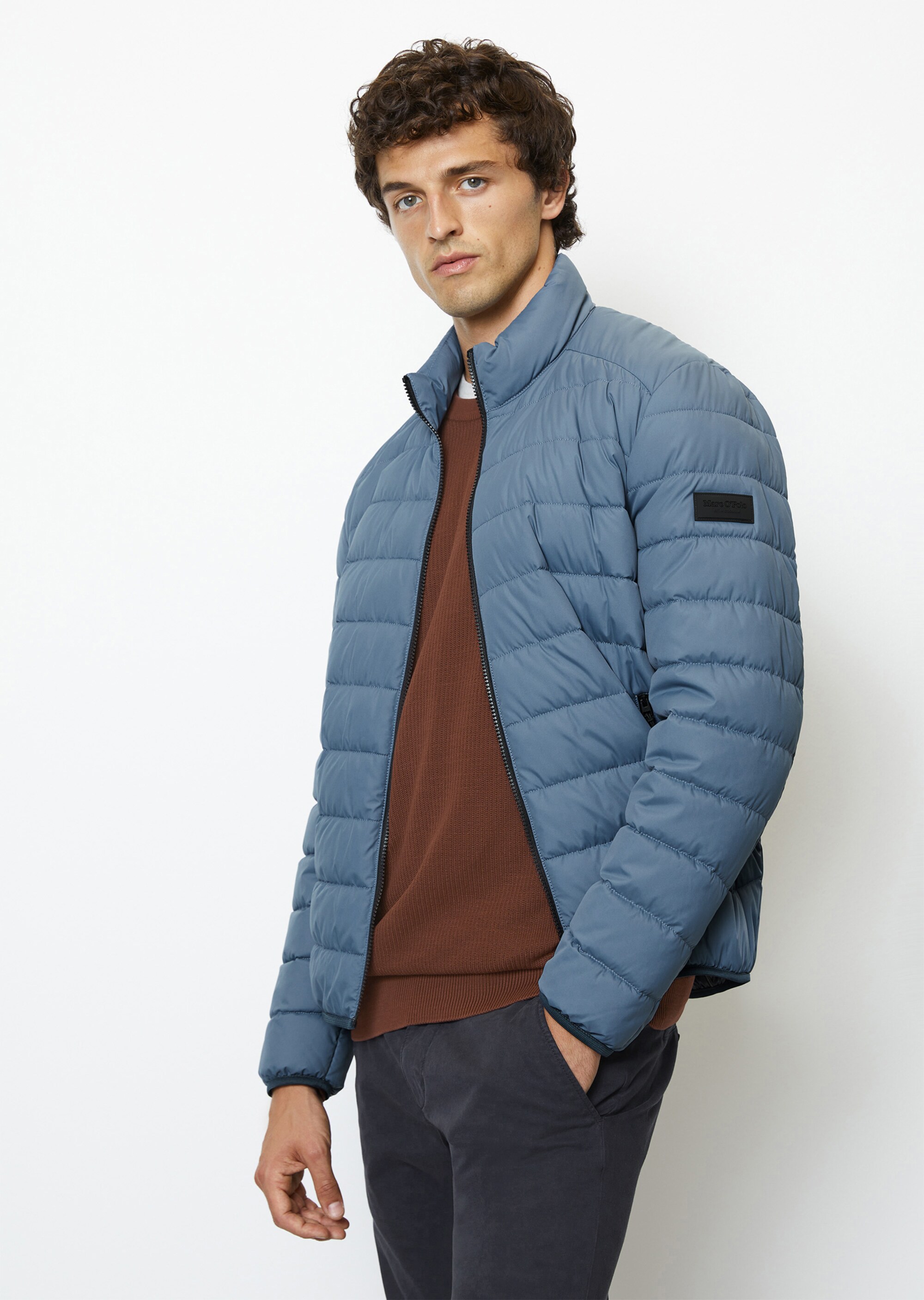 Steppjacke regular aus recyceltem, wasserabweisendem Material