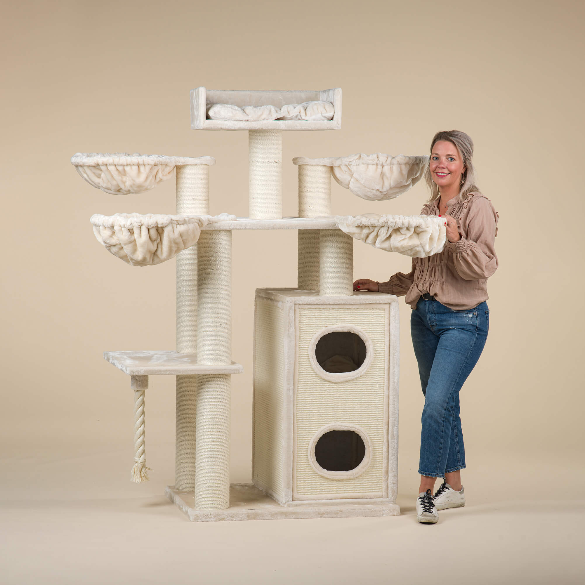Arranhador para gatos Cat Paradise Plus, cor creme