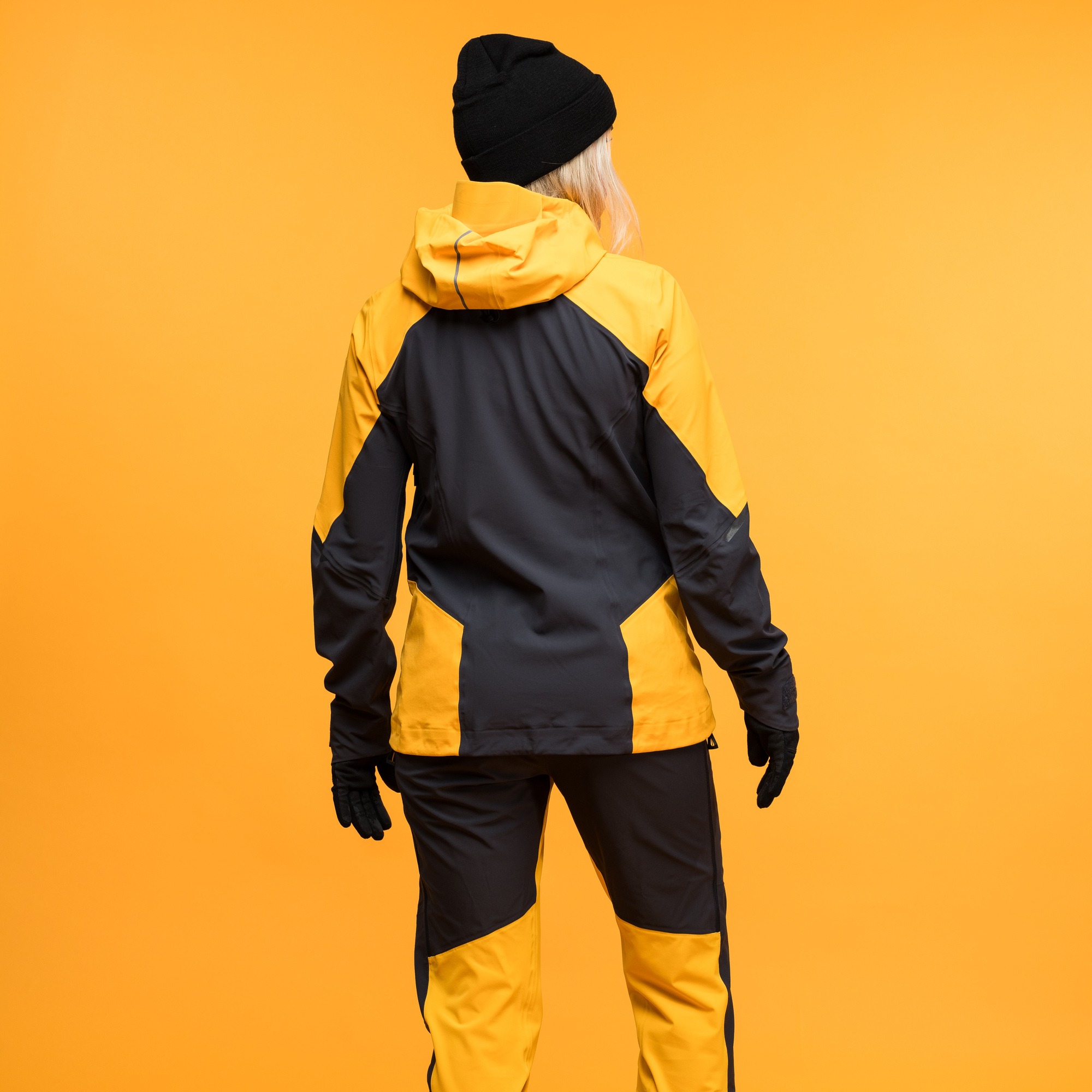 Y MountainLine Hybrid Softshell Jacket Dame Mango Yellow/Dark Shadow Grey