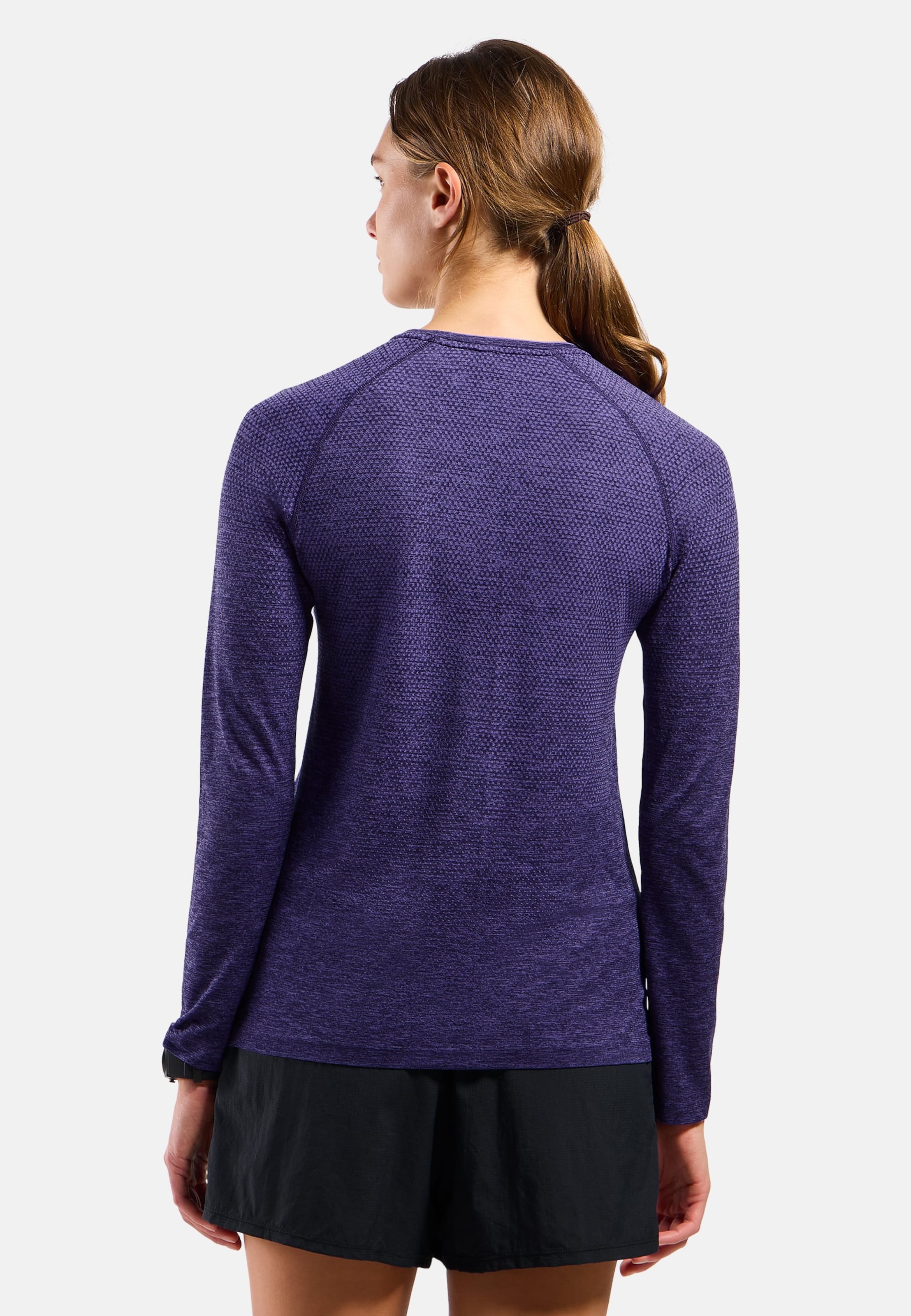 Essentials Seamless Langarm-Laufshirt in eclipse melange