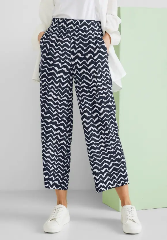 Loose Fit Hose mit Ikatprint - deep blue