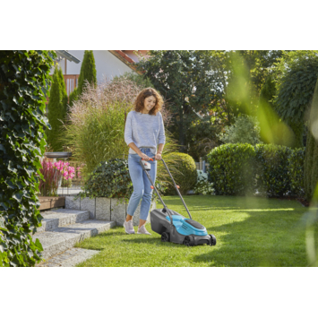 Gardena 18V grasmaaier Powermax P4A 30cm incl. 4.0Ah accu   lader