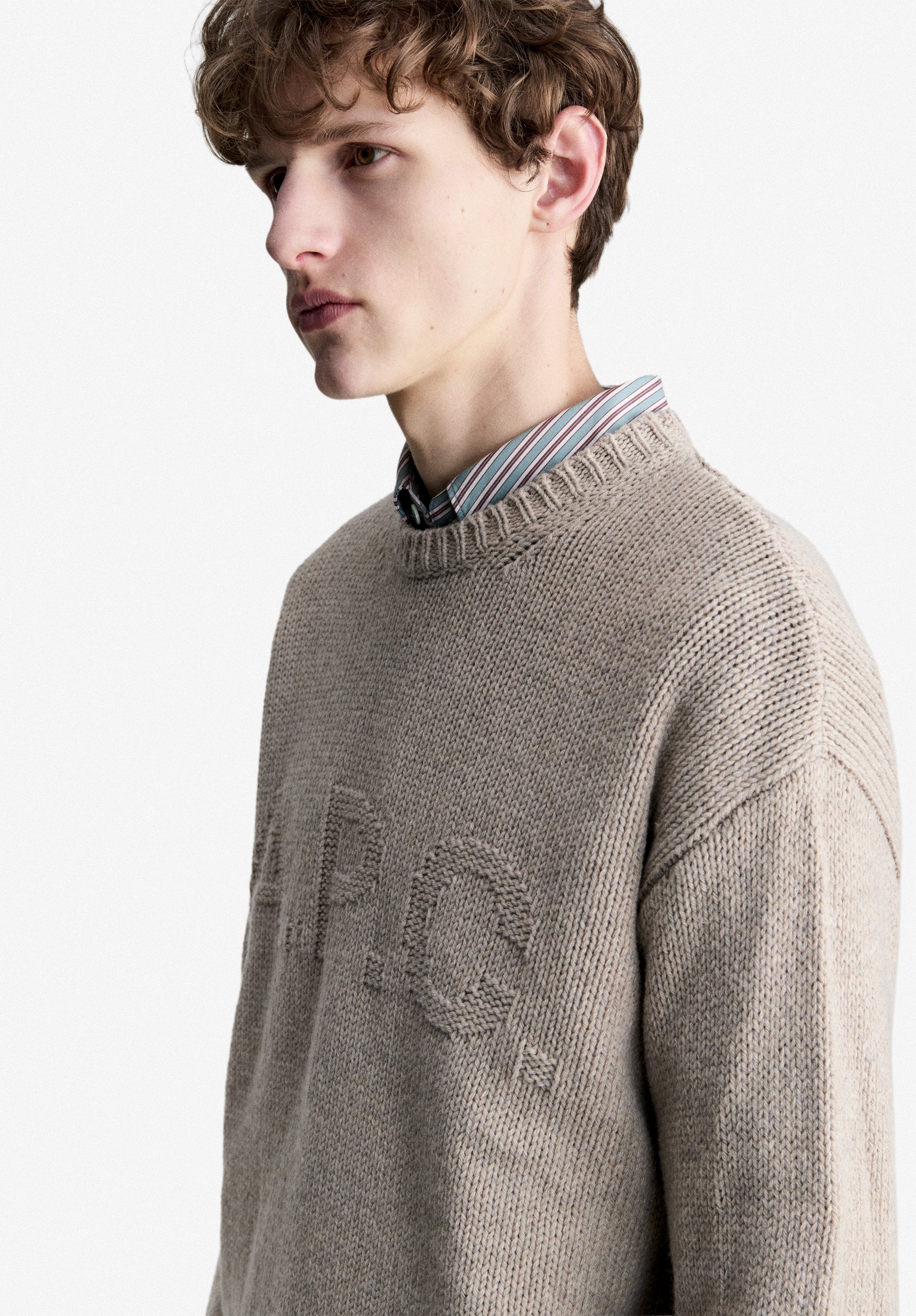Pull taupe à logo A.P.C. en ton sur ton - Taupe
