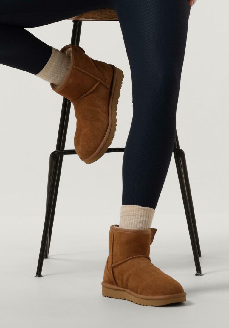 UGG camel ugg vachtlaarzen classic mini bailey zip