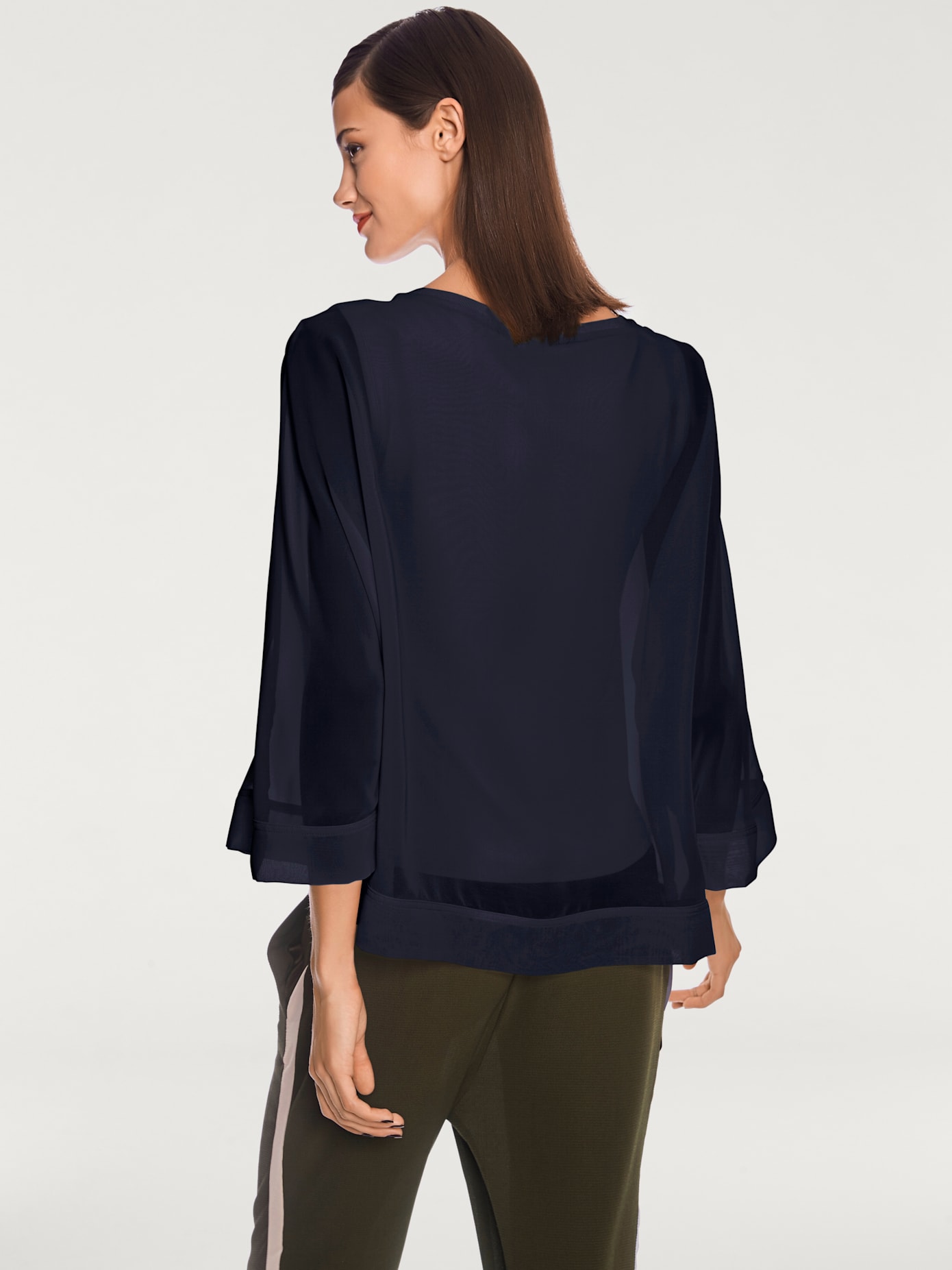 T-shirt look ample tendance
