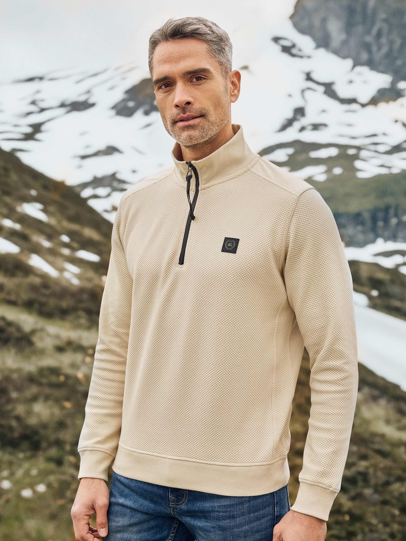 Herren Troyer in sportiver Struktur