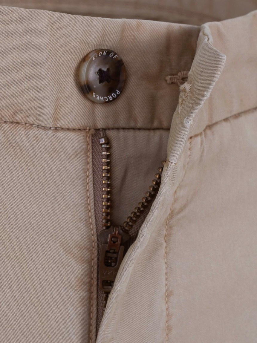 Calças regular fit chino de algodão stretch