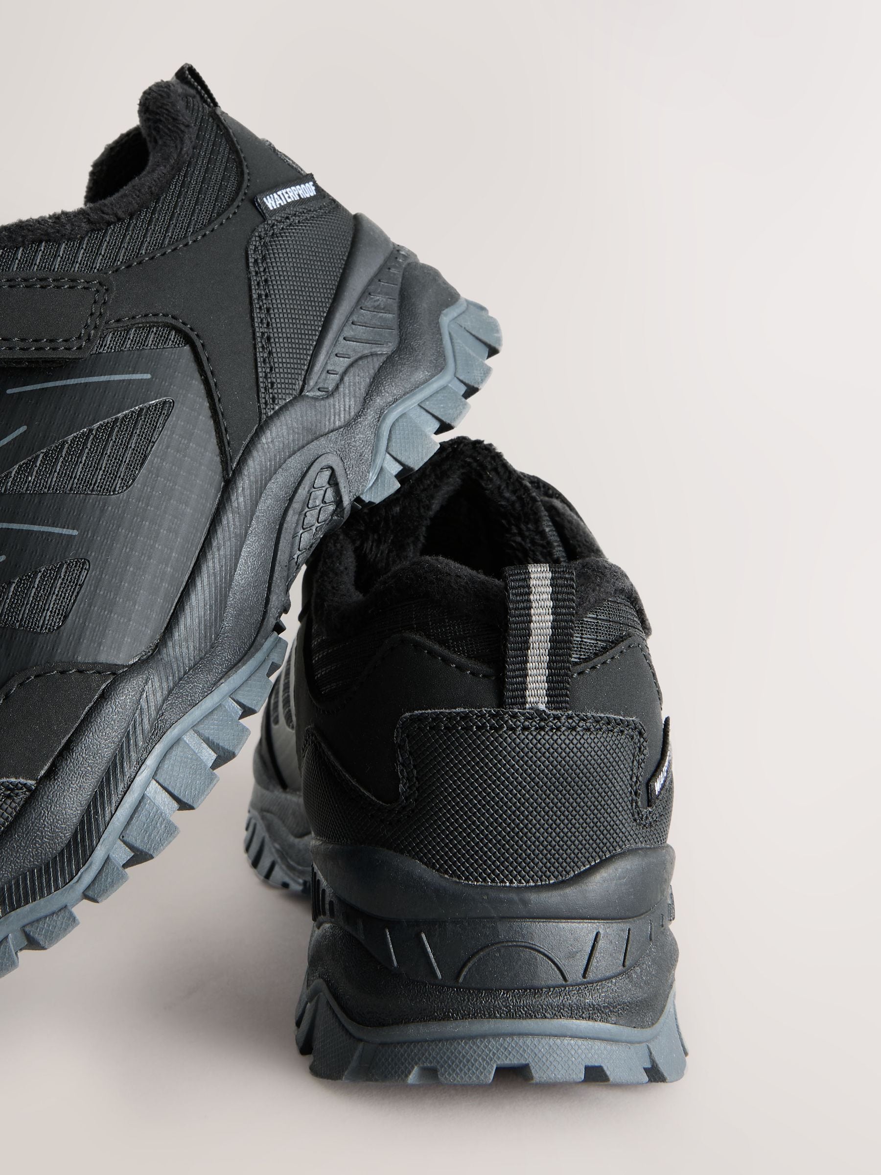 Zwart - Waterbestendige wandelschoenen