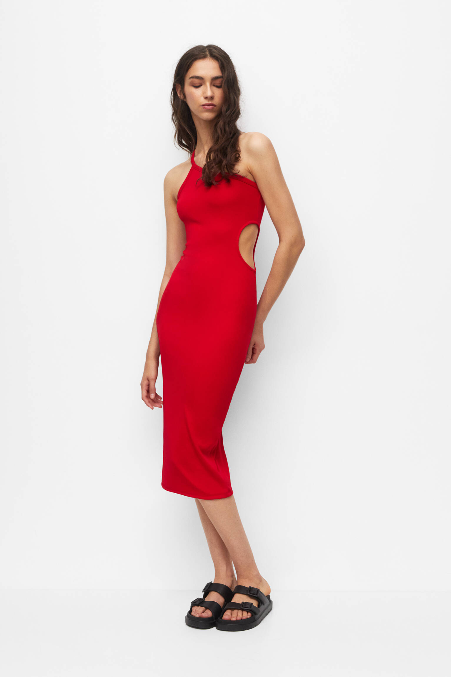 VESTIDO MIDI ASSIMÉTRICO COM RECORTES - VERMELHO