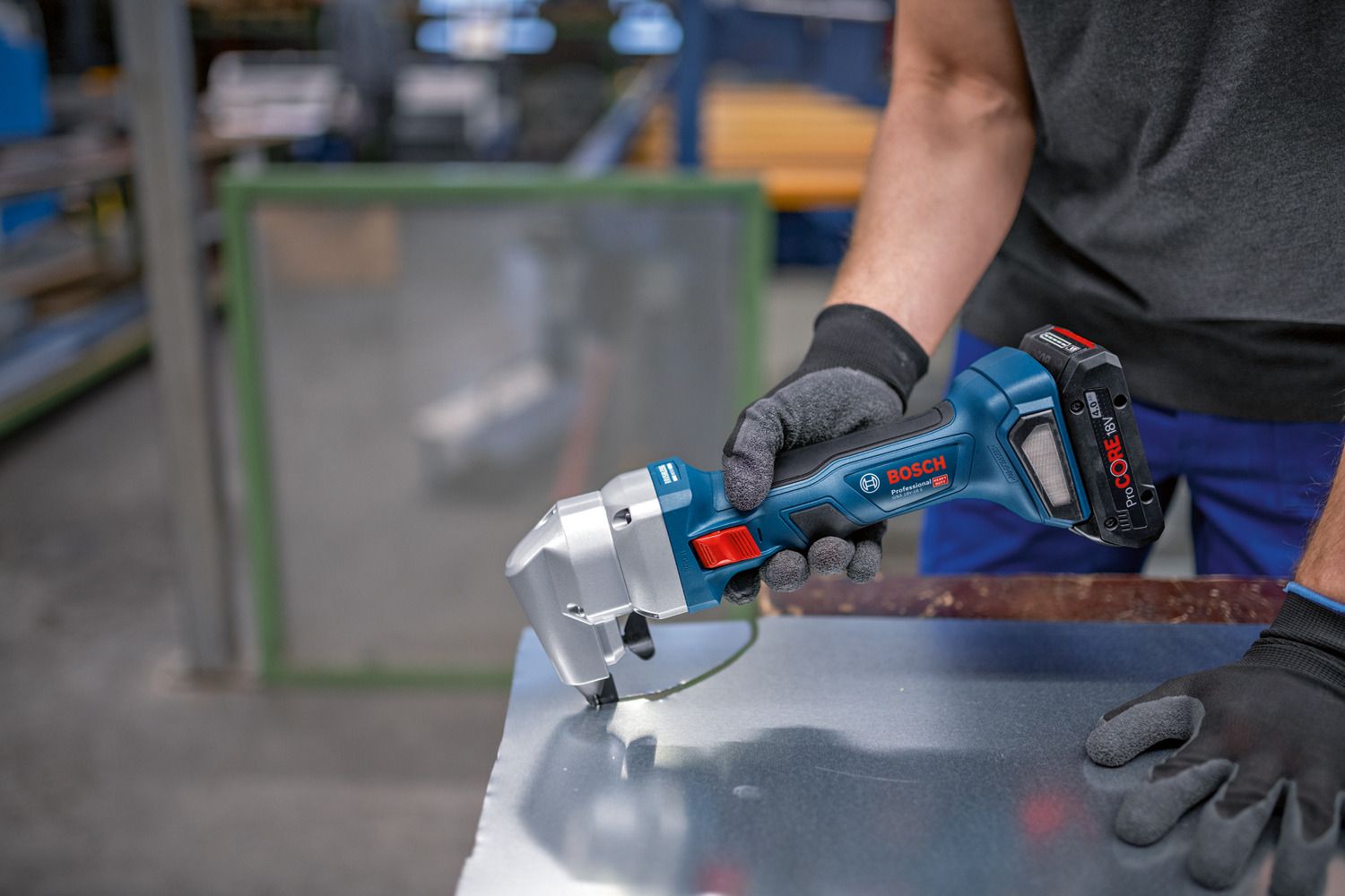 Bosch Professional GNA 18V-16 E Accu knabbelschaar 18V 4.0Ah in L-Boxx - 0601529601