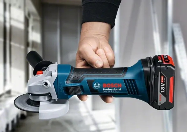 Bosch AKKUVINKELSLIBER GWS18-125V-LI SOLO LBOX