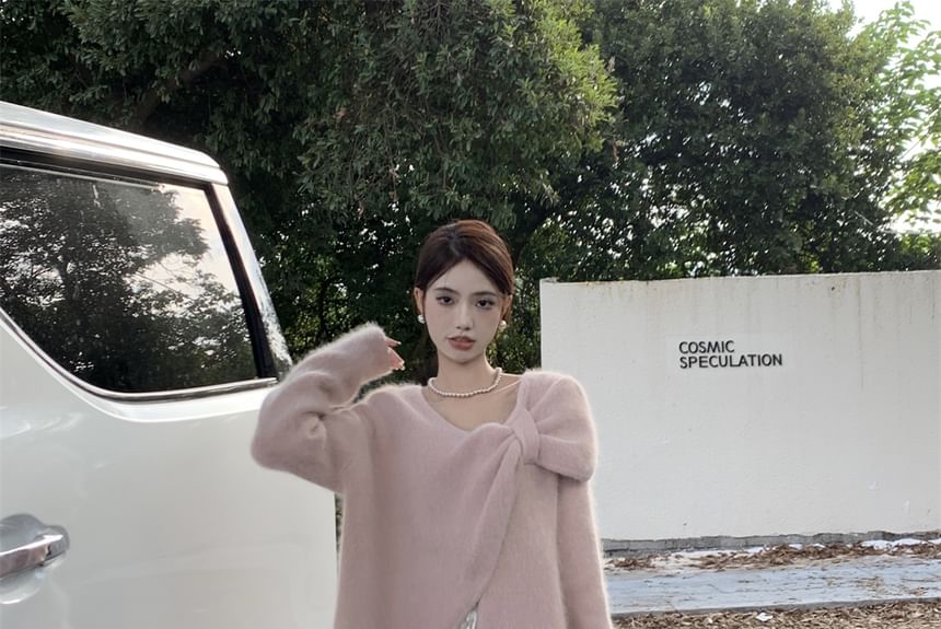 Duwnie - V-hals effen trui met strik en split / Hoge taille effen fluwelen maxi-A-lijn rok