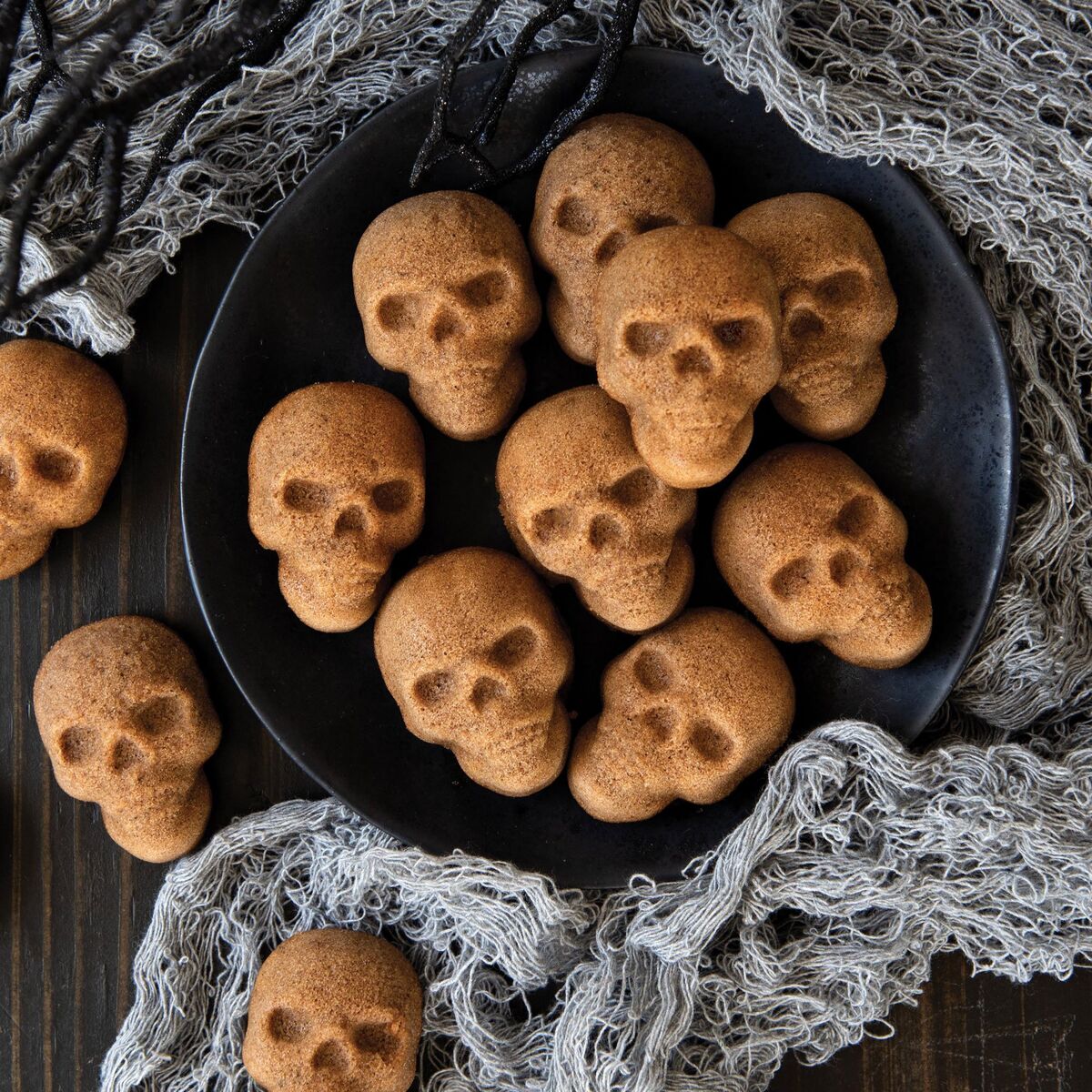 Skull Bites bakeform