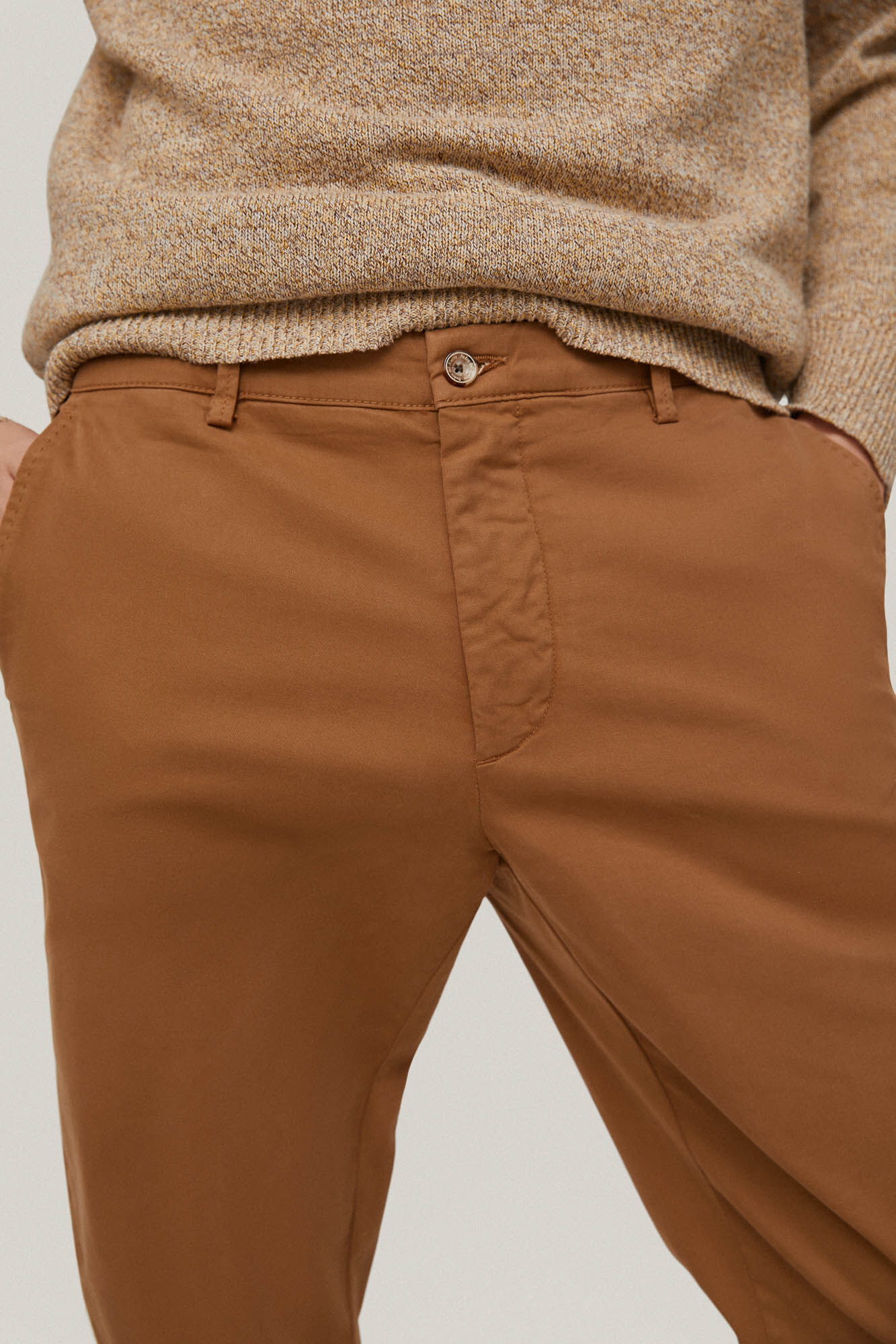 Calça chino premium slim fit flexível - Marrom