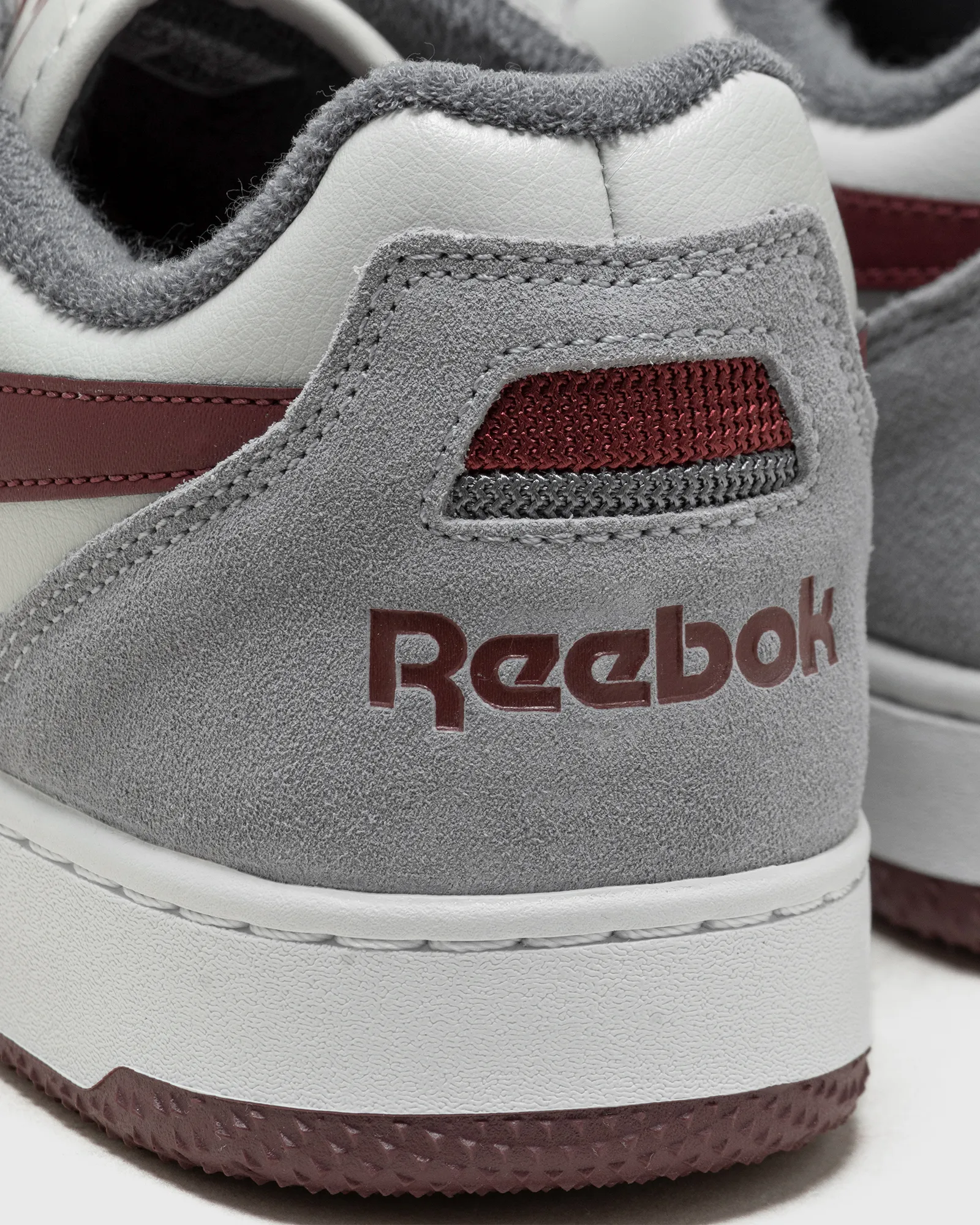 Reebok BB 4000 II