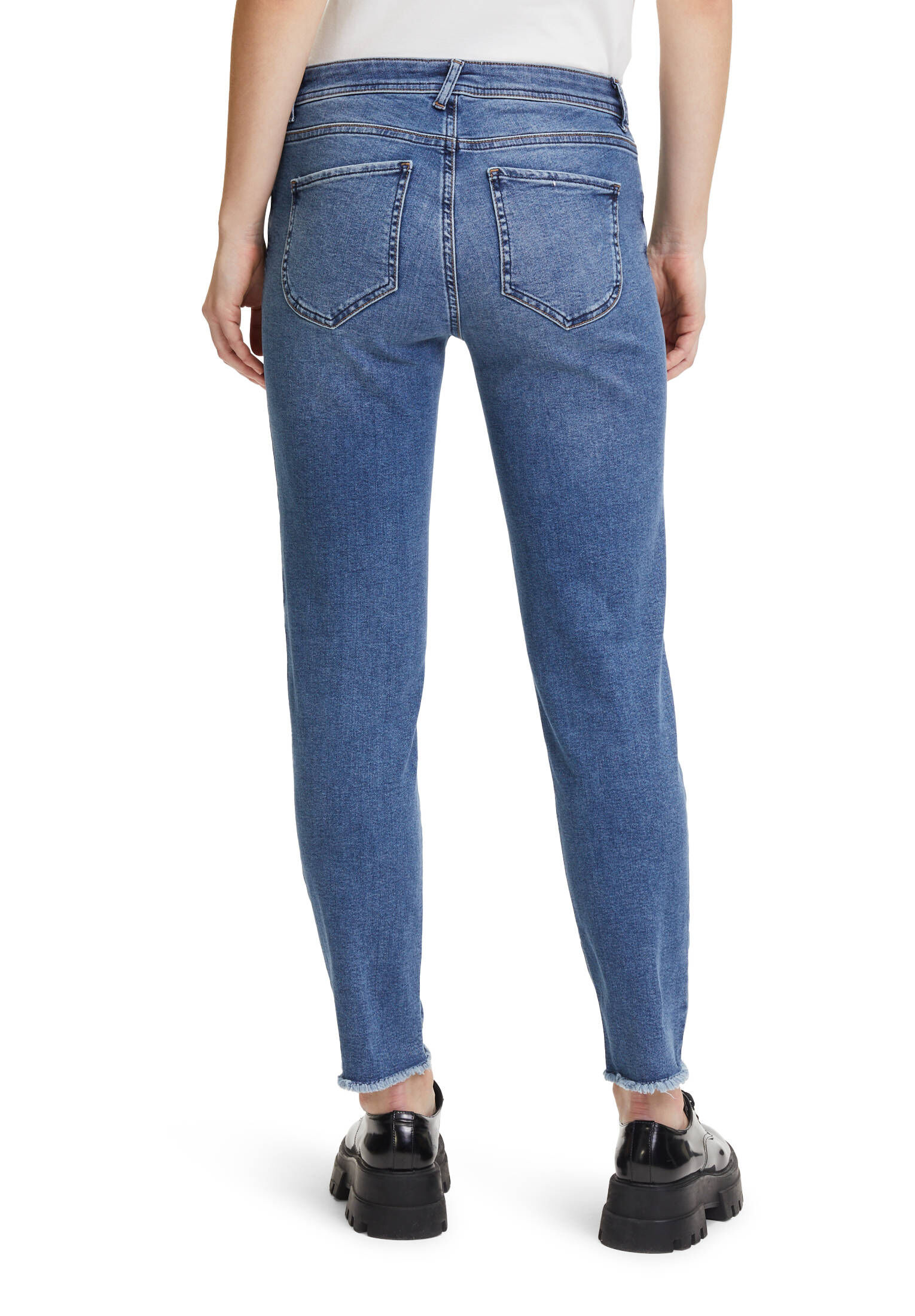 Cartoon| Damen Used Look-Jeans mit verkürztem Bein
