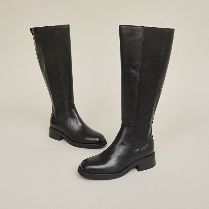 Bottes hautes  en cuir noir