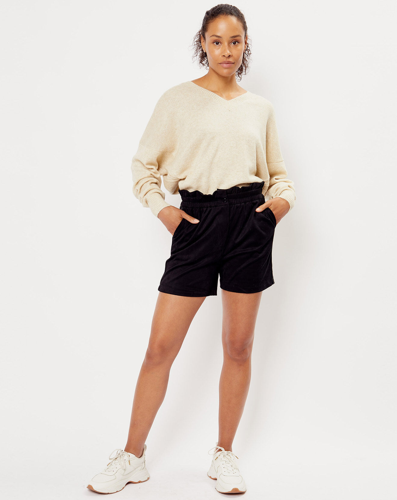 See u Soon Short Thelma noir