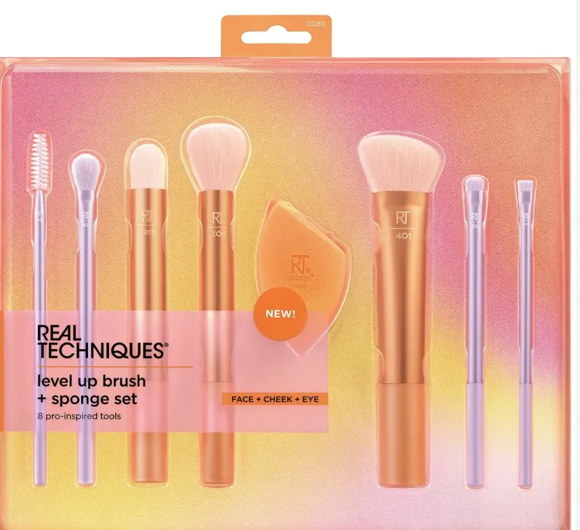 Real Techniques Level Up Brush   Sponge Kit