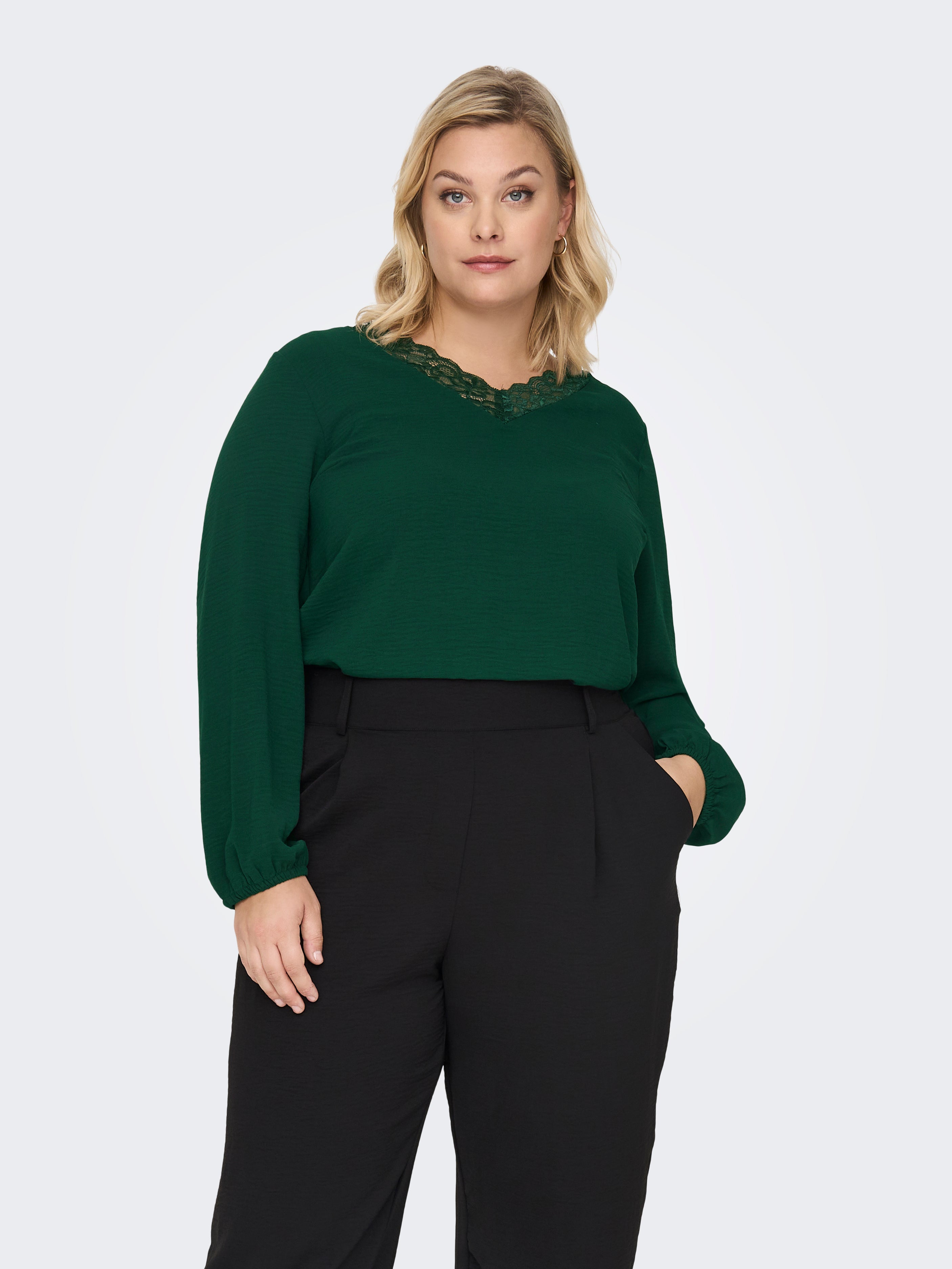 CARCLAUDIA Top Scarab